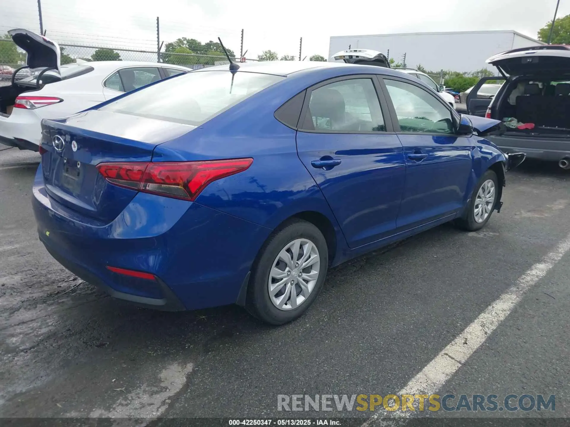 4 fotografías del automóvil dañado 3KPC24A69NE181809 HYUNDAI ACCENT 2022