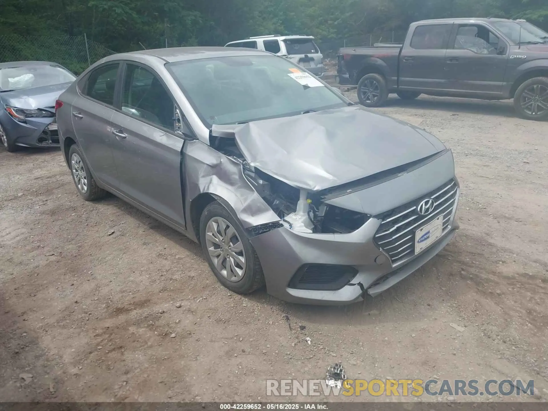 1 fotografías del automóvil dañado 3KPC24A69NE183575 HYUNDAI ACCENT 2022
