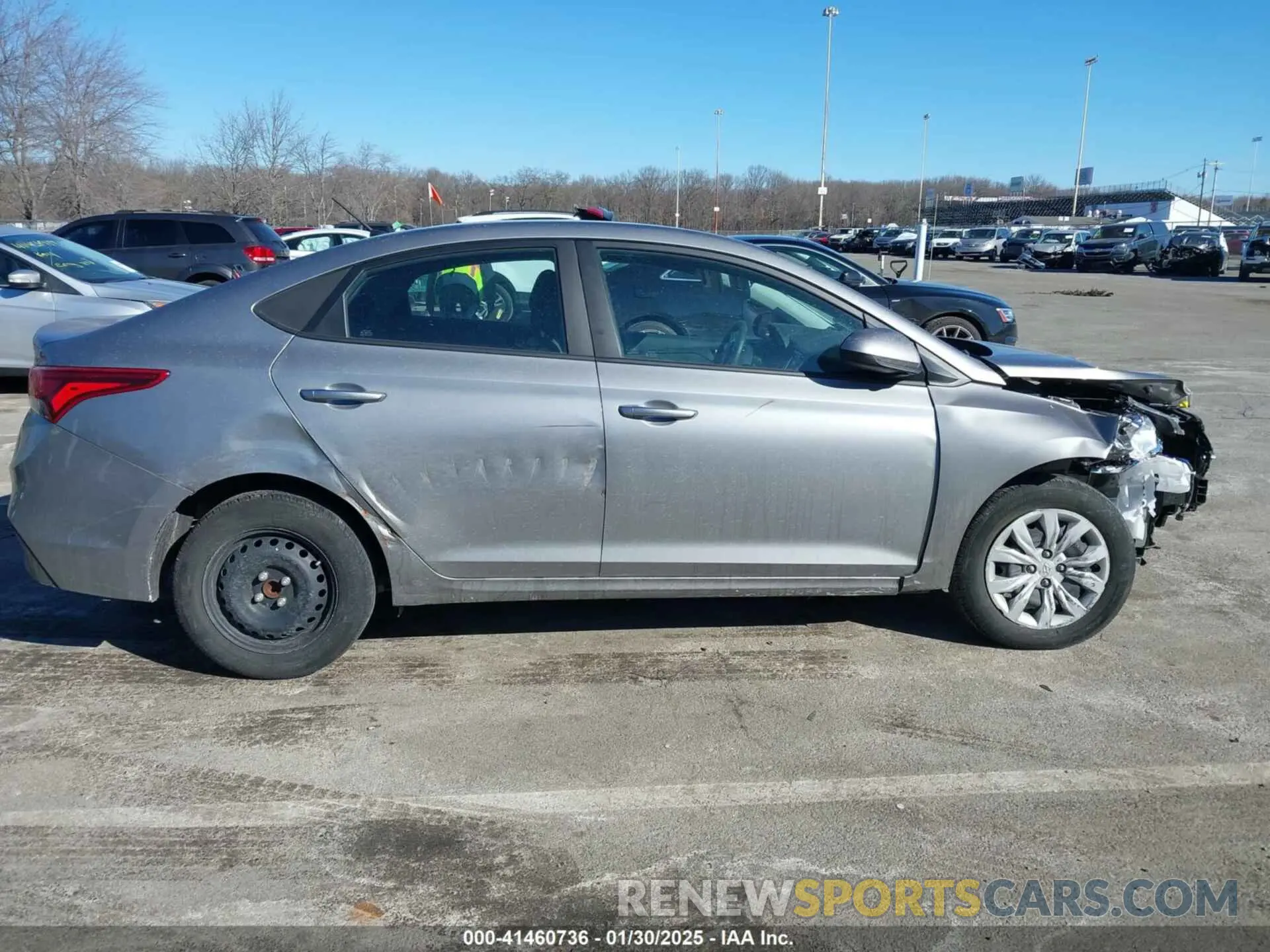 14 fotografías del automóvil dañado 3KPC24A69NE183673 HYUNDAI ACCENT 2022