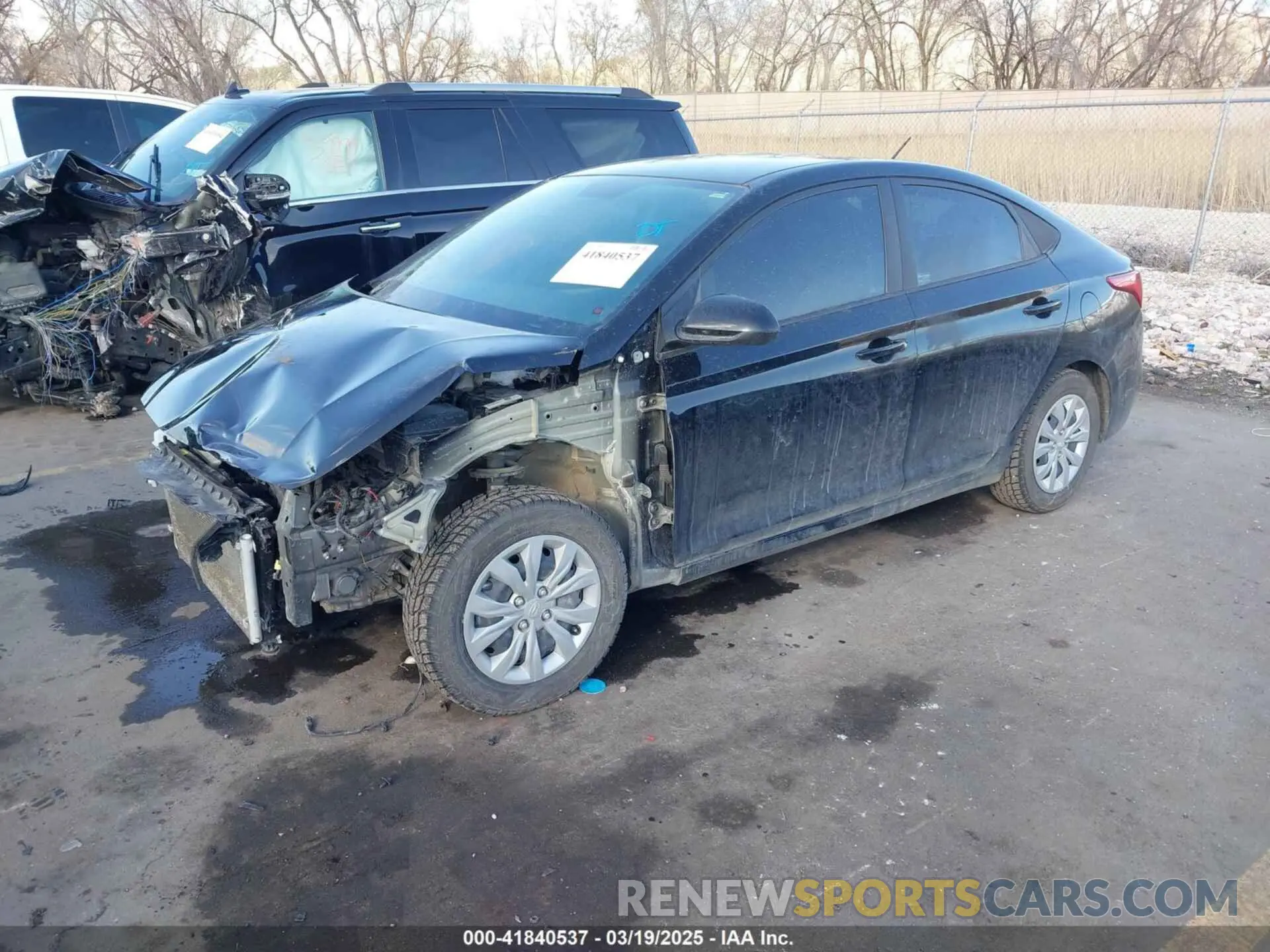 2 fotografías del automóvil dañado 3KPC24A6XNE162945 HYUNDAI ACCENT 2022