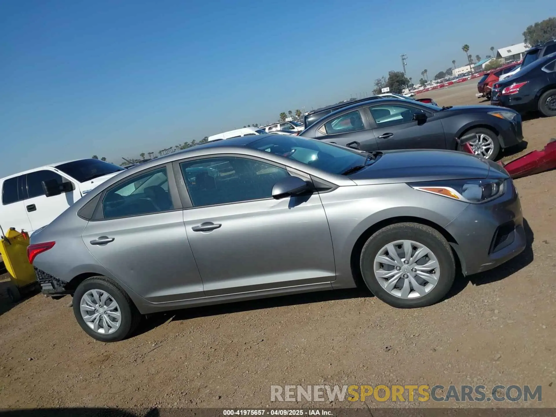 13 fotografías del automóvil dañado 3KPC24A6XNE164078 HYUNDAI ACCENT 2022