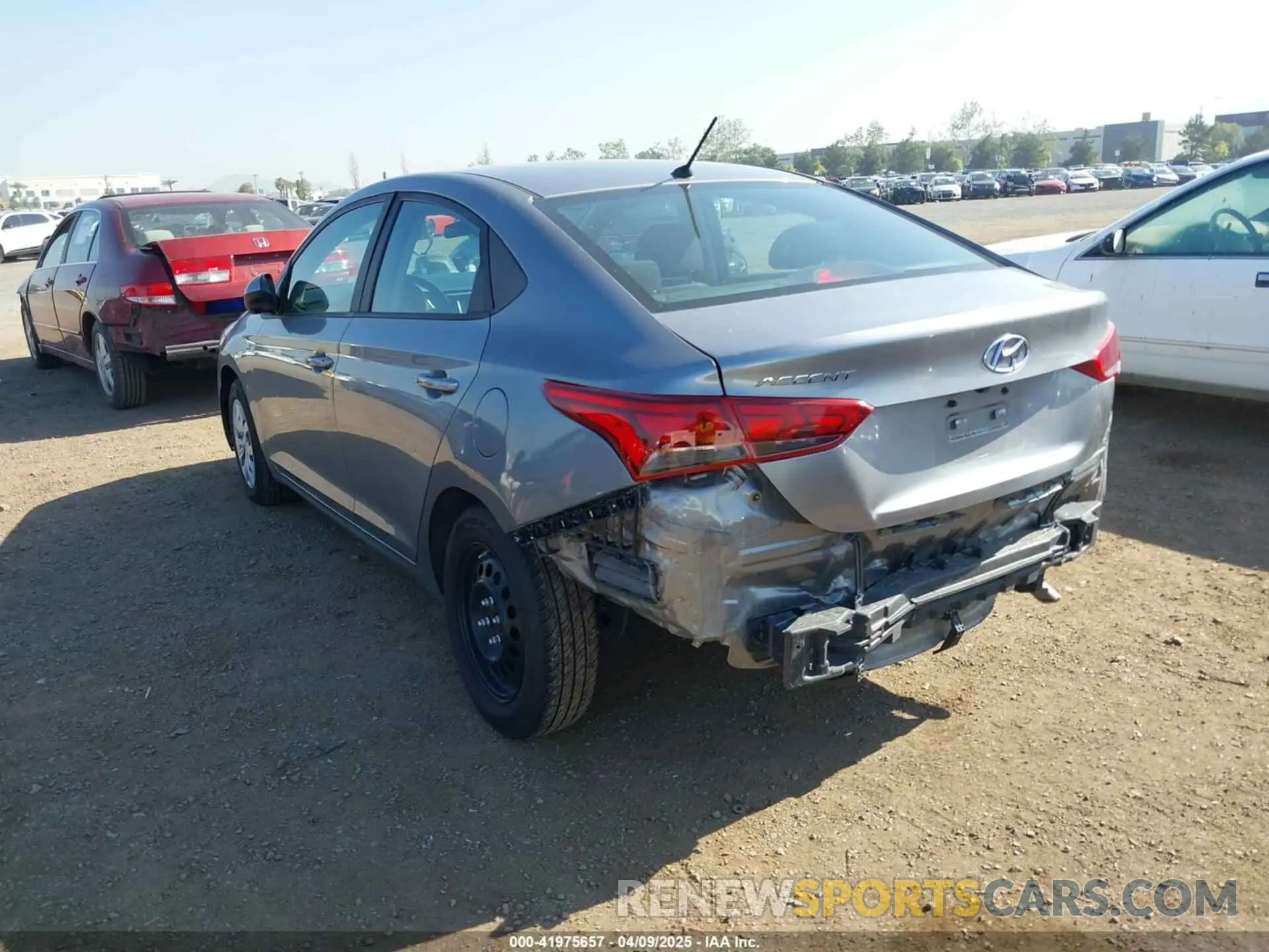 3 fotografías del automóvil dañado 3KPC24A6XNE164078 HYUNDAI ACCENT 2022