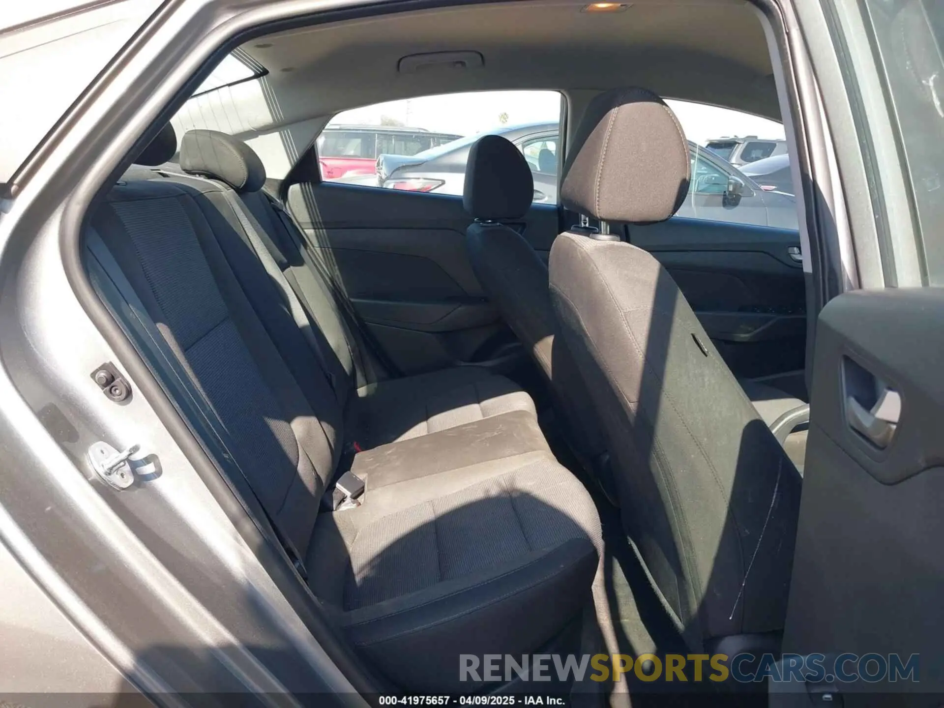 8 fotografías del automóvil dañado 3KPC24A6XNE164078 HYUNDAI ACCENT 2022