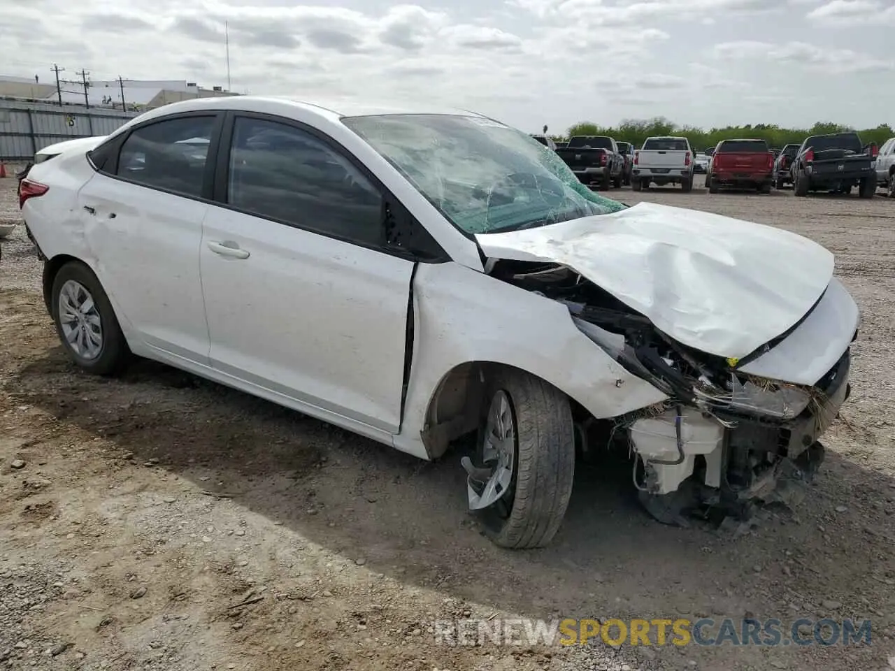 4 fotografías del automóvil dañado 3KPC24A6XNE180152 HYUNDAI ACCENT 2022