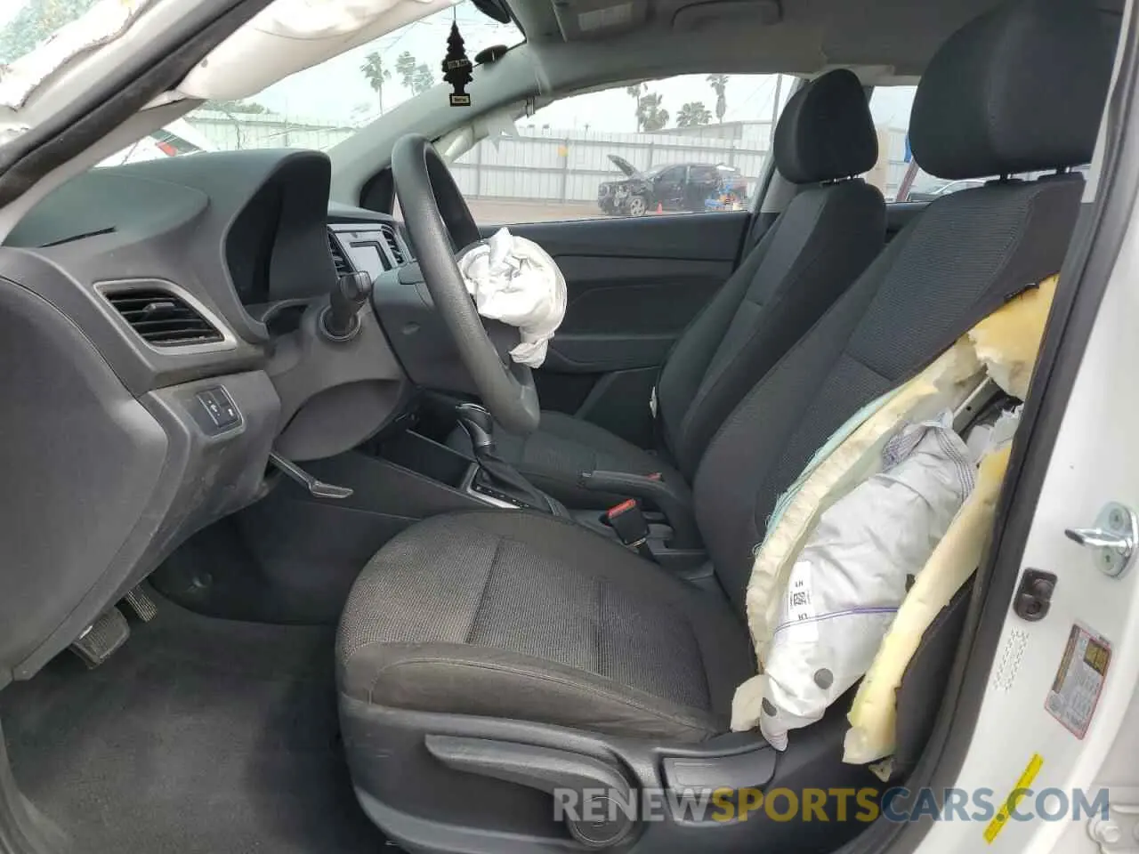 7 fotografías del automóvil dañado 3KPC24A6XNE180152 HYUNDAI ACCENT 2022