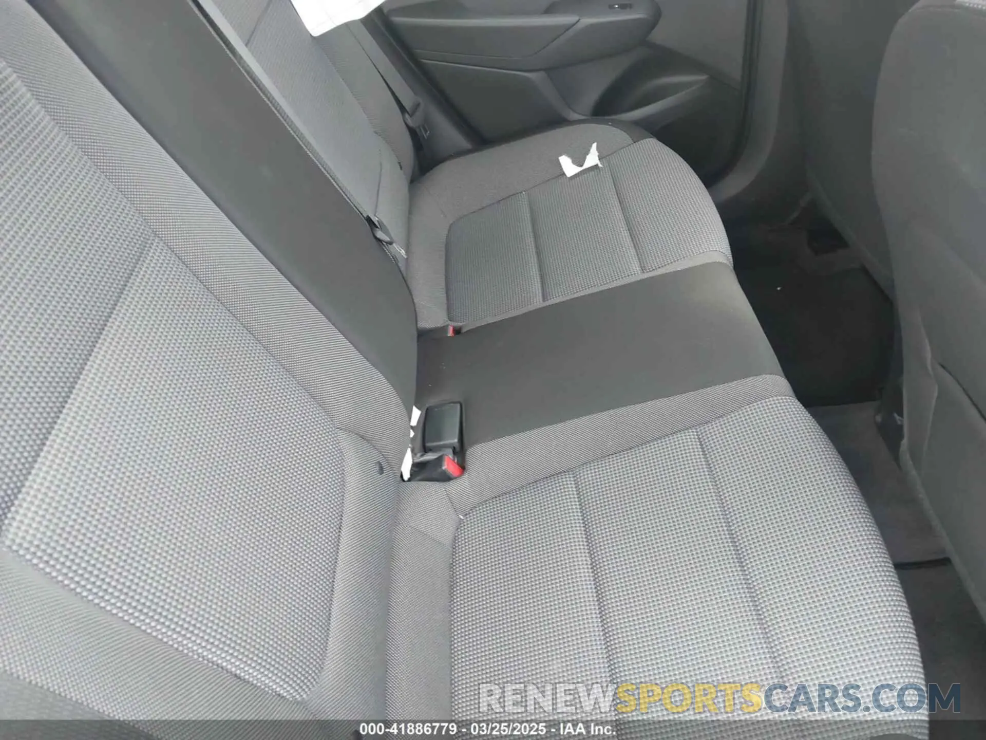 8 fotografías del automóvil dañado 3KPC34A62NE170759 HYUNDAI ACCENT 2022