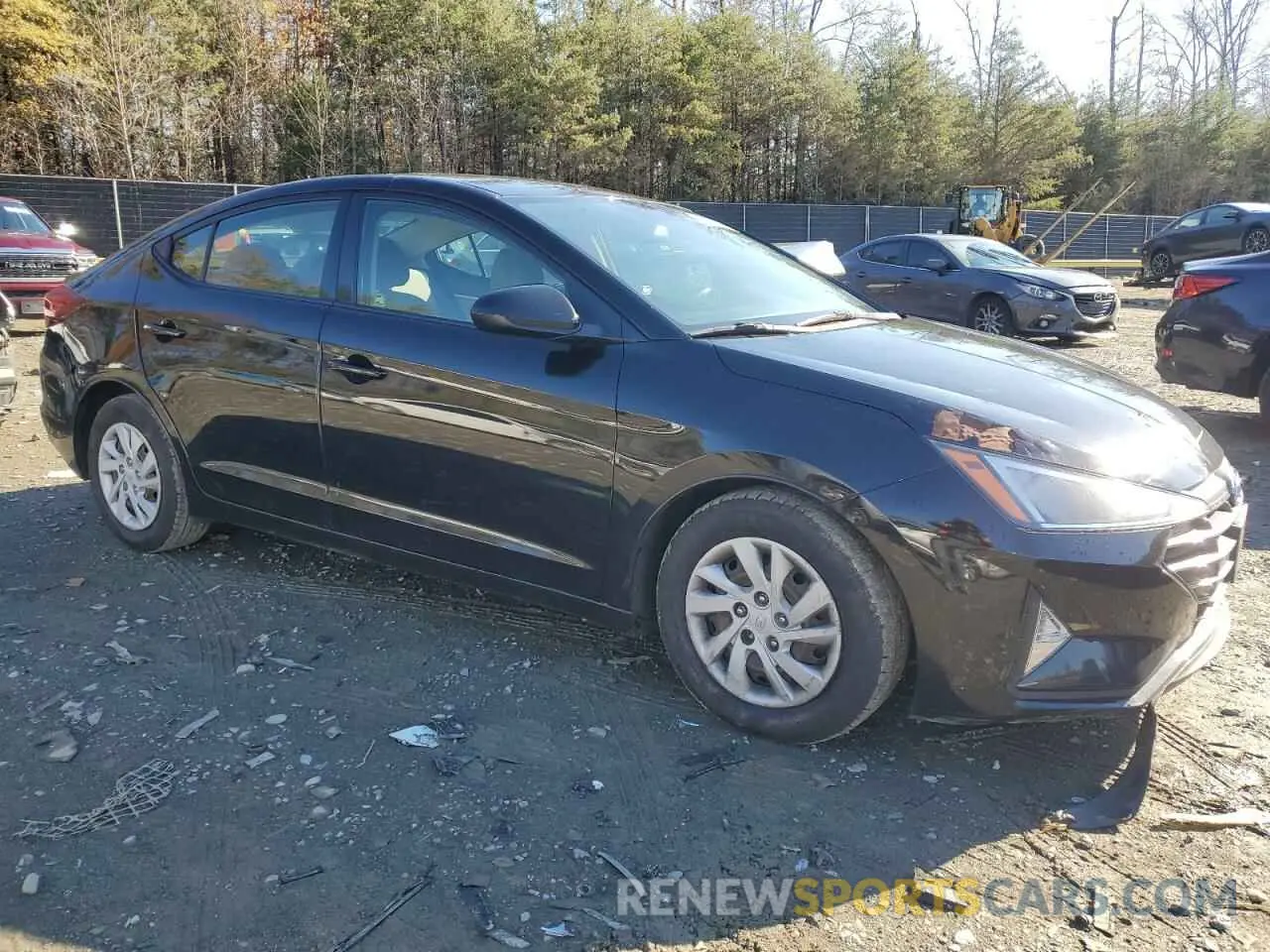 4 fotografías del automóvil dañado 5NPD74LF0KH432646 HYUNDAI ELANTRA 2019