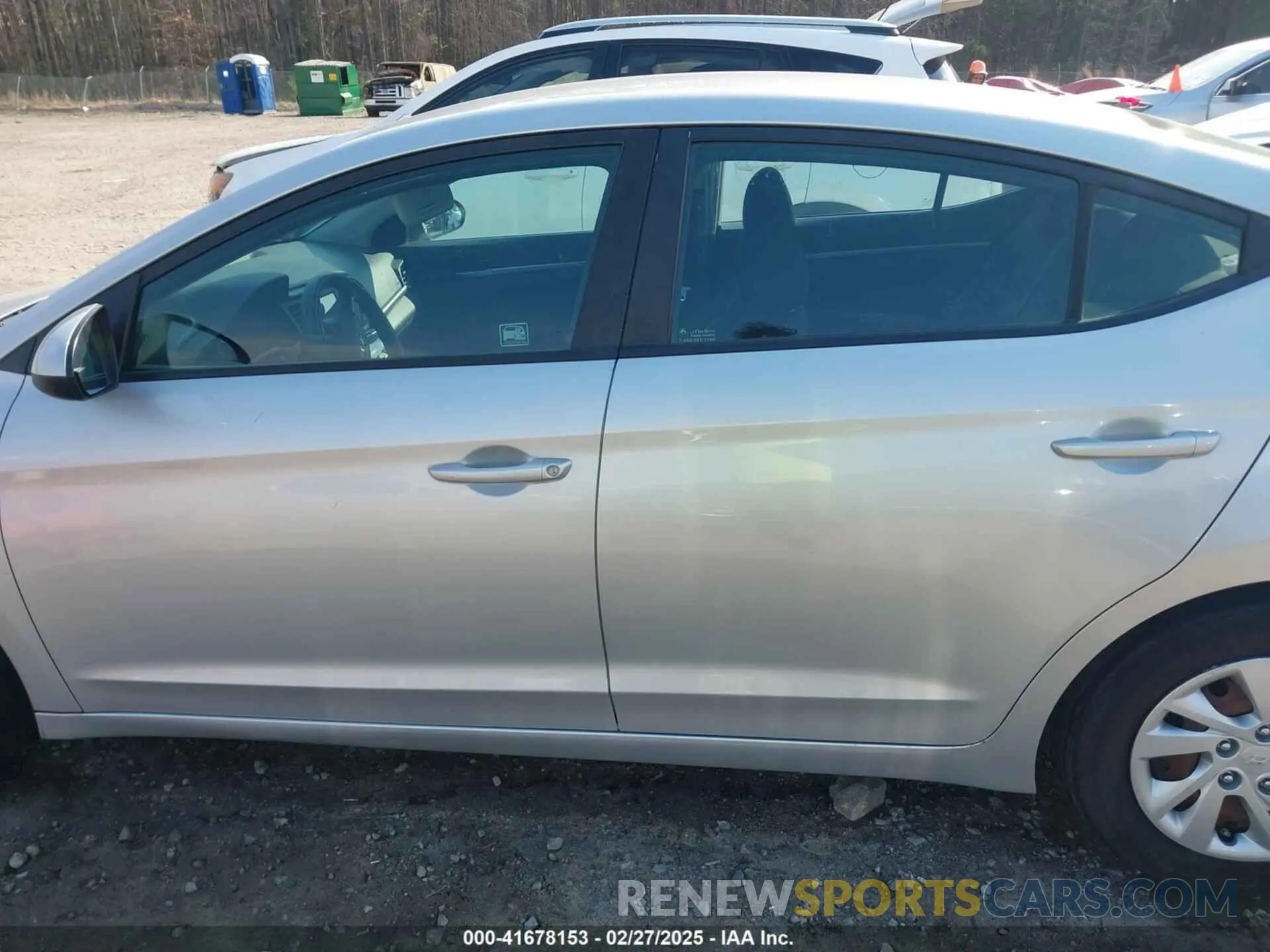 15 fotografías del automóvil dañado 5NPD74LF0KH433862 HYUNDAI ELANTRA 2019