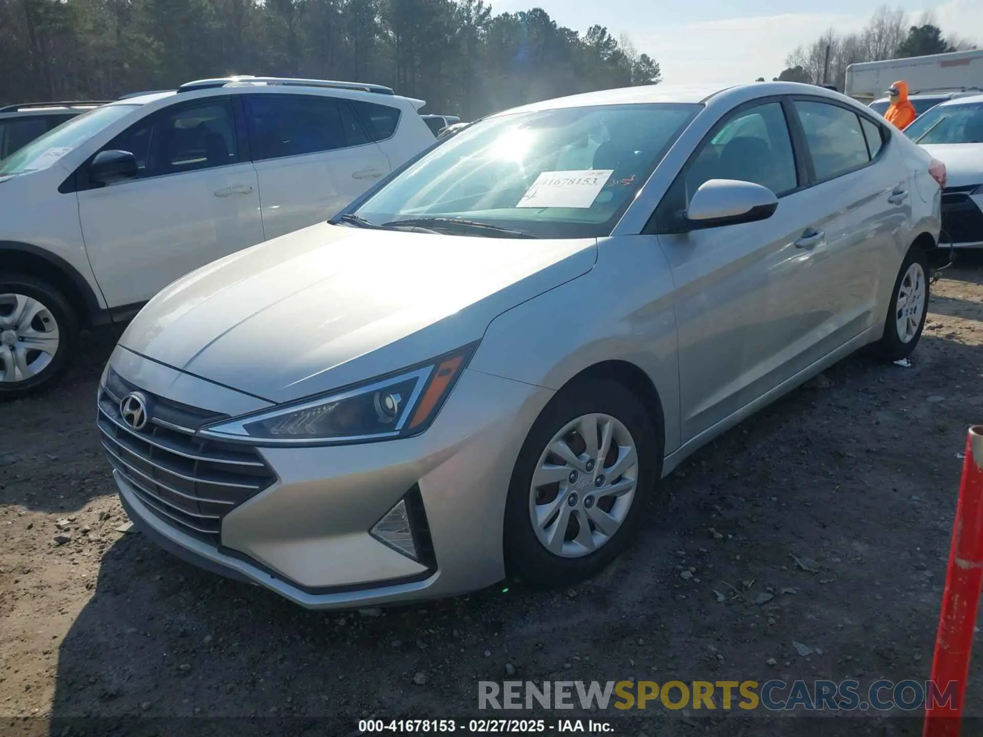 2 fotografías del automóvil dañado 5NPD74LF0KH433862 HYUNDAI ELANTRA 2019