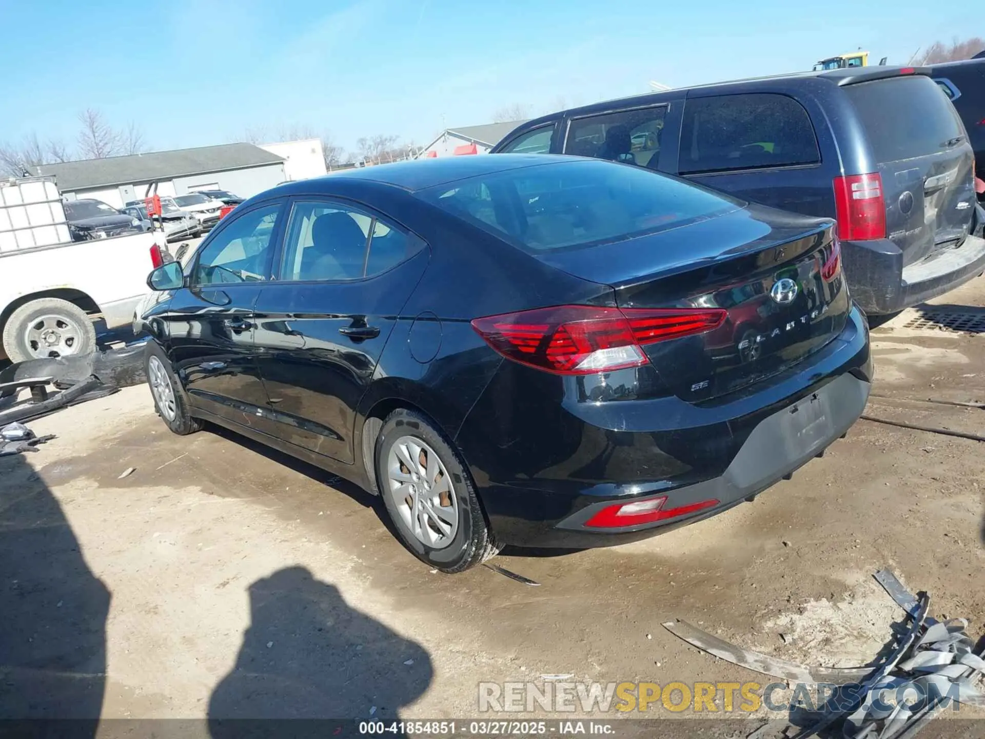 3 fotografías del automóvil dañado 5NPD74LF0KH441668 HYUNDAI ELANTRA 2019