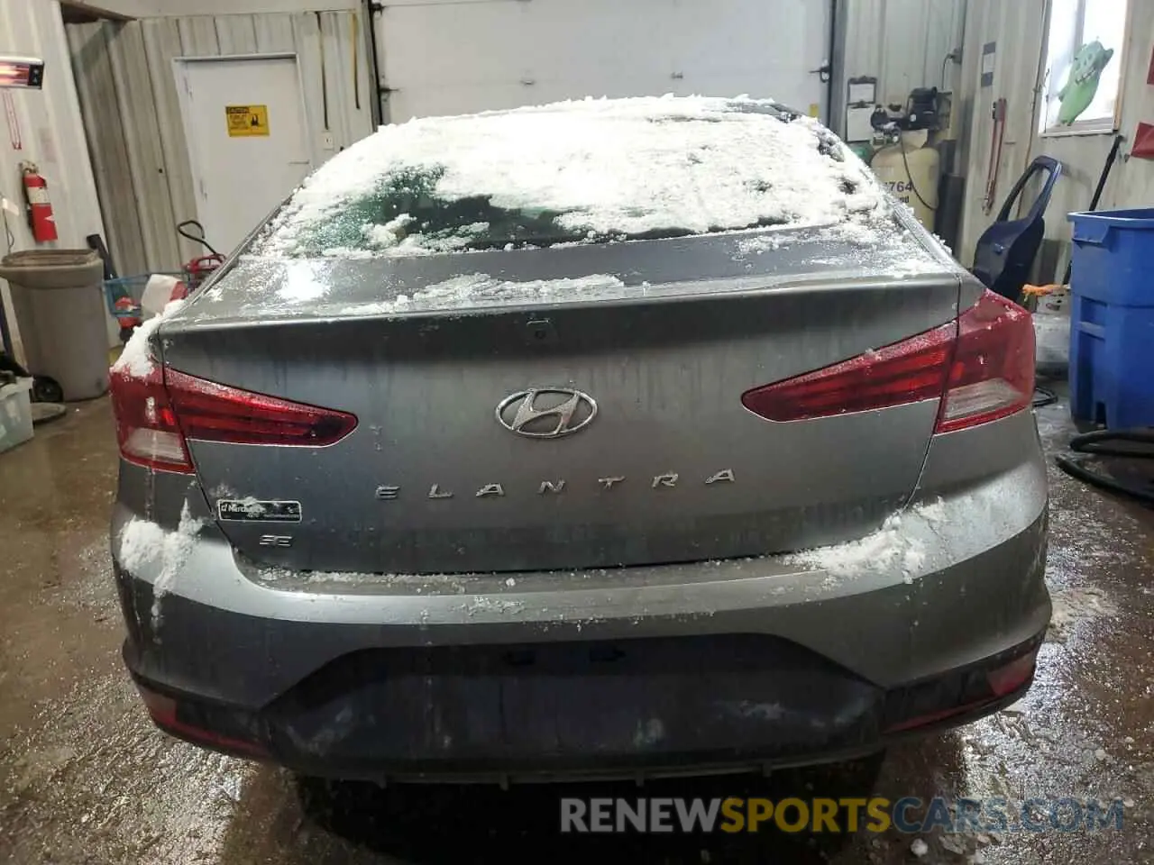 6 fotografías del automóvil dañado 5NPD74LF0KH456865 HYUNDAI ELANTRA 2019