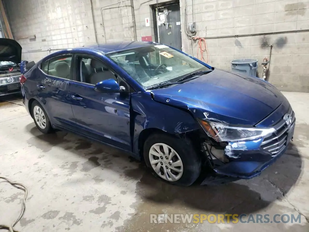 4 fotografías del automóvil dañado 5NPD74LF0KH482902 HYUNDAI ELANTRA 2019
