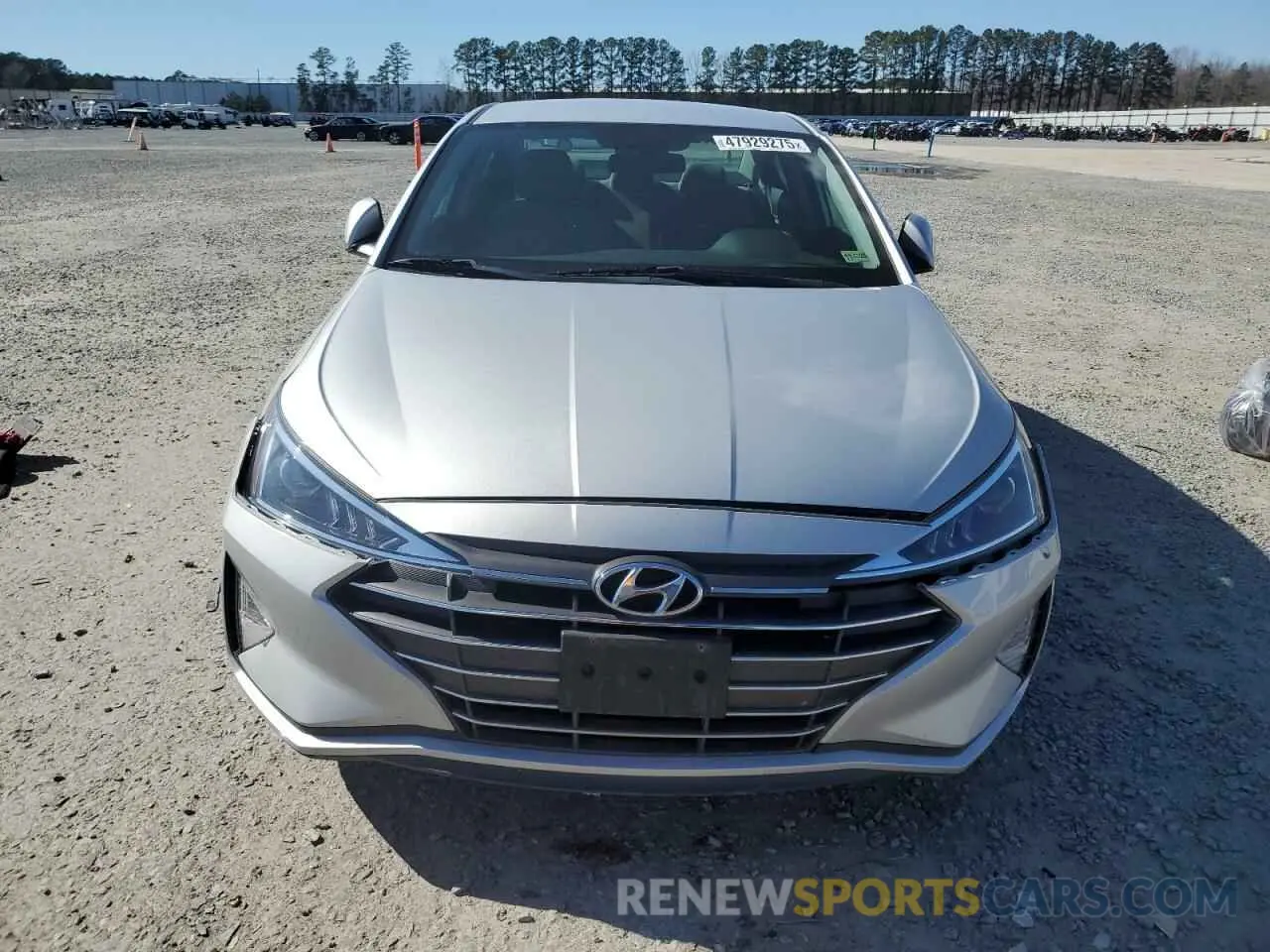 5 fotografías del automóvil dañado 5NPD74LF1KH438133 HYUNDAI ELANTRA 2019