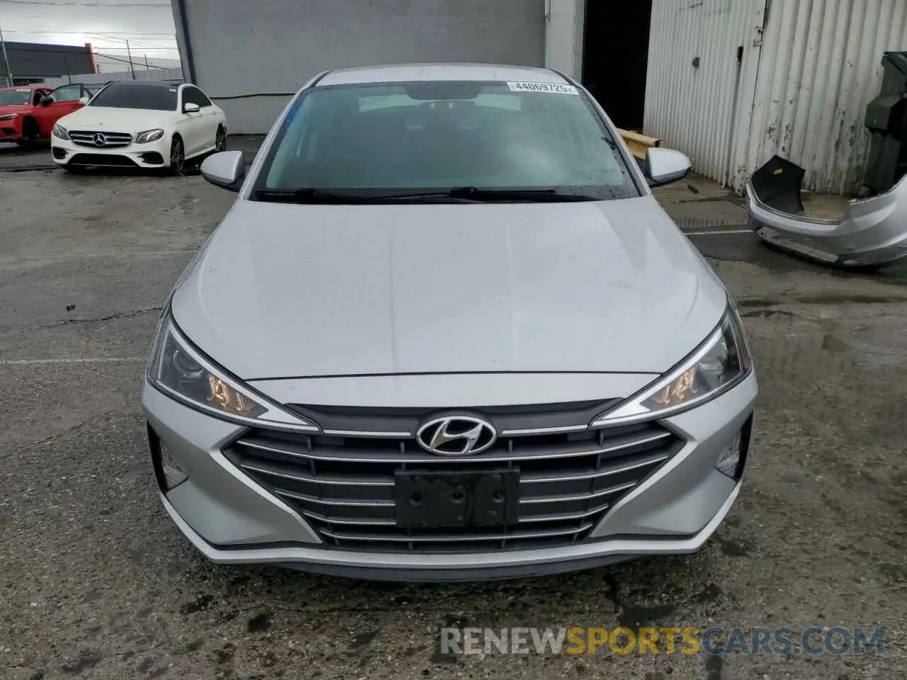 5 fotografías del automóvil dañado 5NPD74LF1KH490698 HYUNDAI ELANTRA 2019