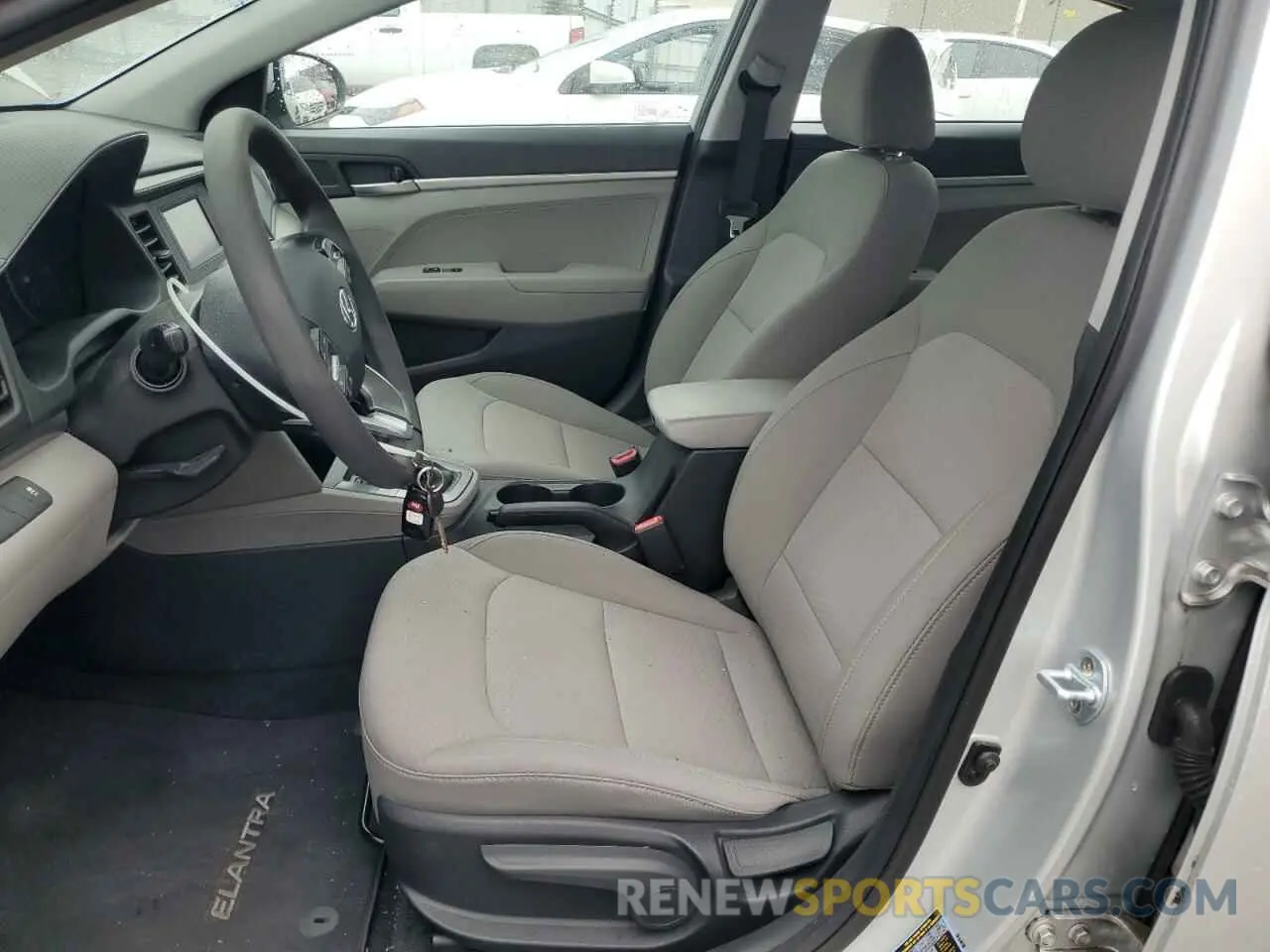 7 fotografías del automóvil dañado 5NPD74LF1KH490698 HYUNDAI ELANTRA 2019