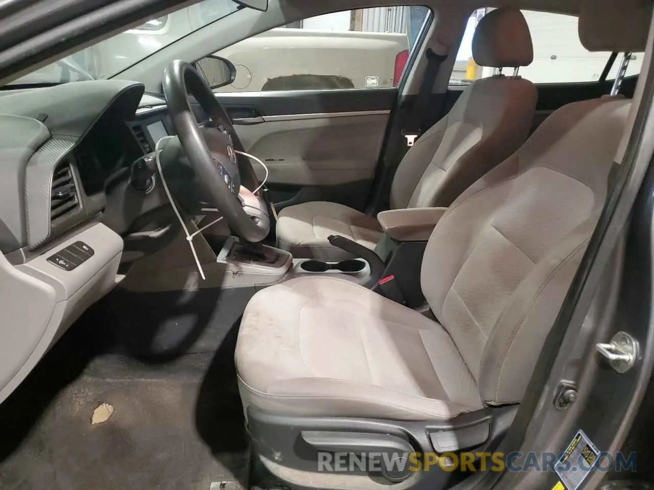 7 fotografías del automóvil dañado 5NPD74LF1KH496680 HYUNDAI ELANTRA 2019
