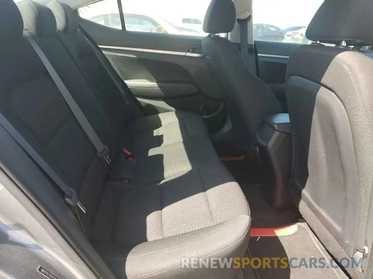 10 fotografías del automóvil dañado 5NPD74LF2KH411068 HYUNDAI ELANTRA 2019