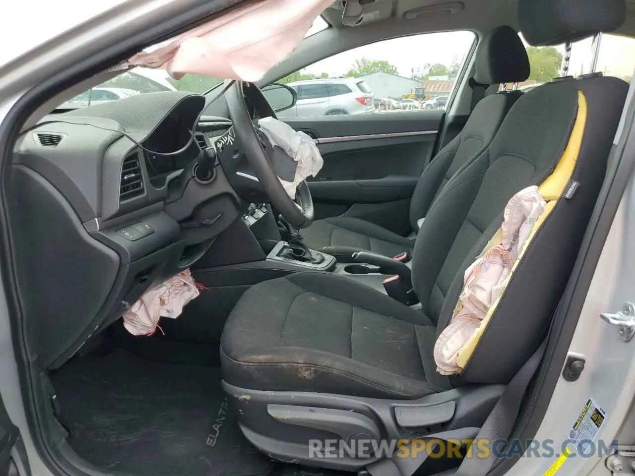 7 fotografías del automóvil dañado 5NPD74LF2KH448539 HYUNDAI ELANTRA 2019