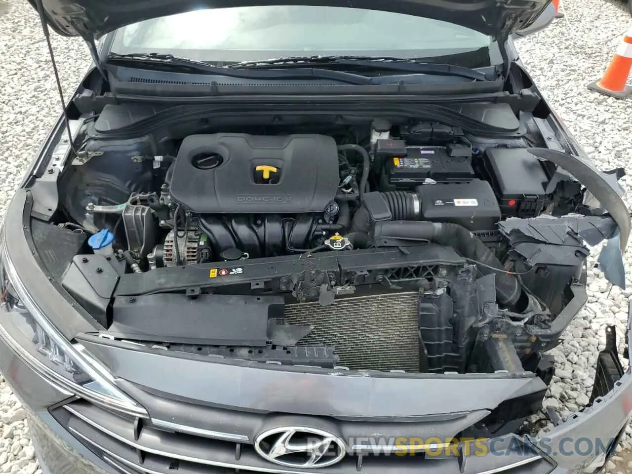 11 fotografías del automóvil dañado 5NPD74LF2KH450226 HYUNDAI ELANTRA 2019
