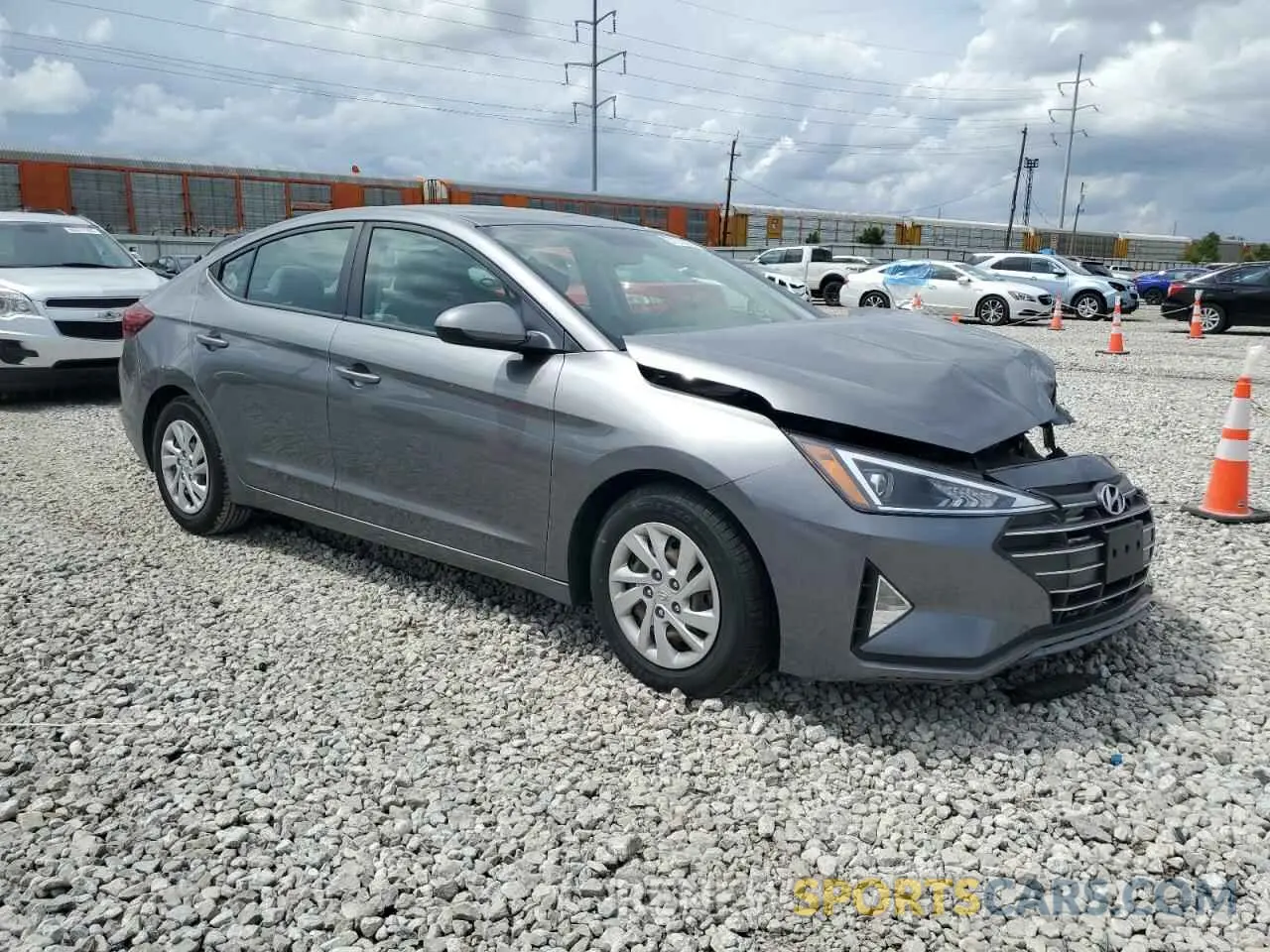 4 fotografías del automóvil dañado 5NPD74LF2KH450226 HYUNDAI ELANTRA 2019