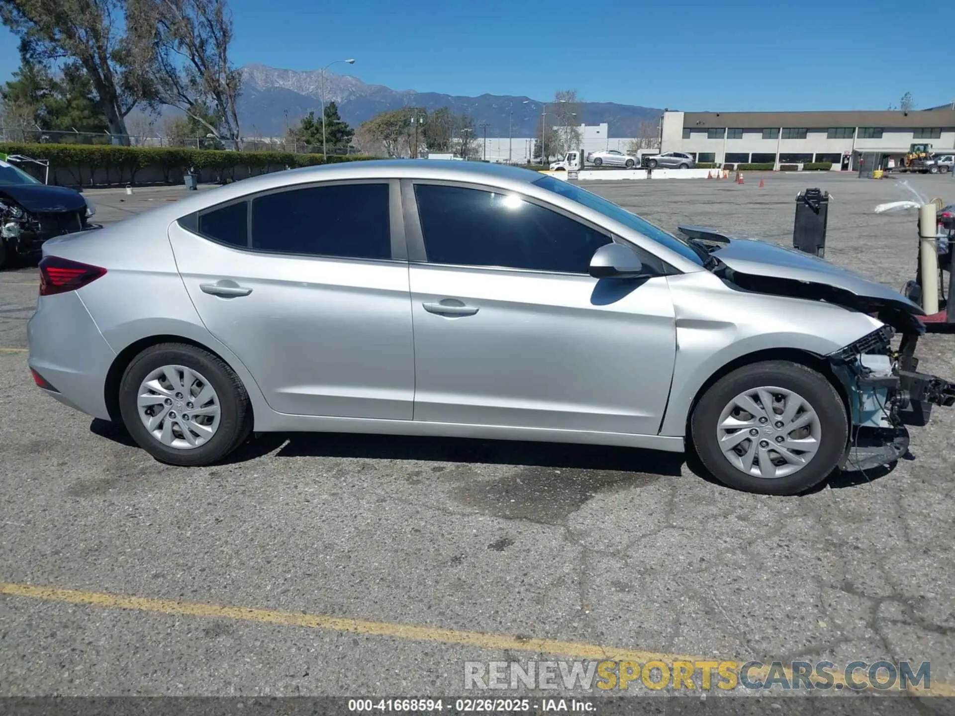 14 fotografías del automóvil dañado 5NPD74LF2KH452154 HYUNDAI ELANTRA 2019
