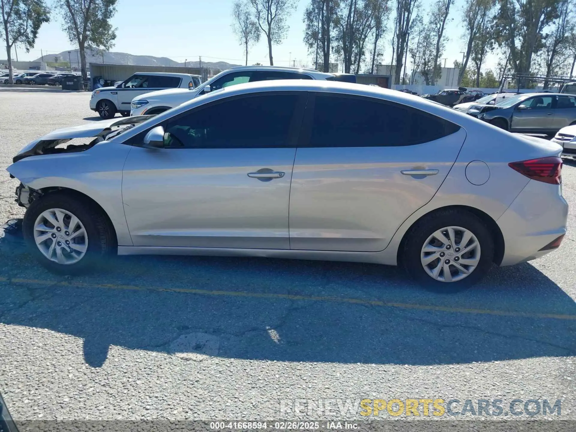 15 fotografías del automóvil dañado 5NPD74LF2KH452154 HYUNDAI ELANTRA 2019
