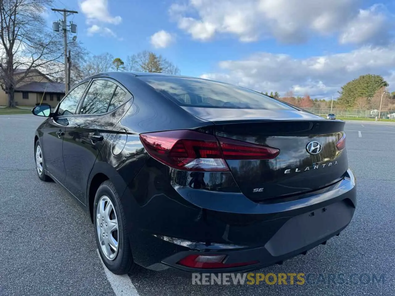 3 fotografías del automóvil dañado 5NPD74LF2KH455748 HYUNDAI ELANTRA 2019