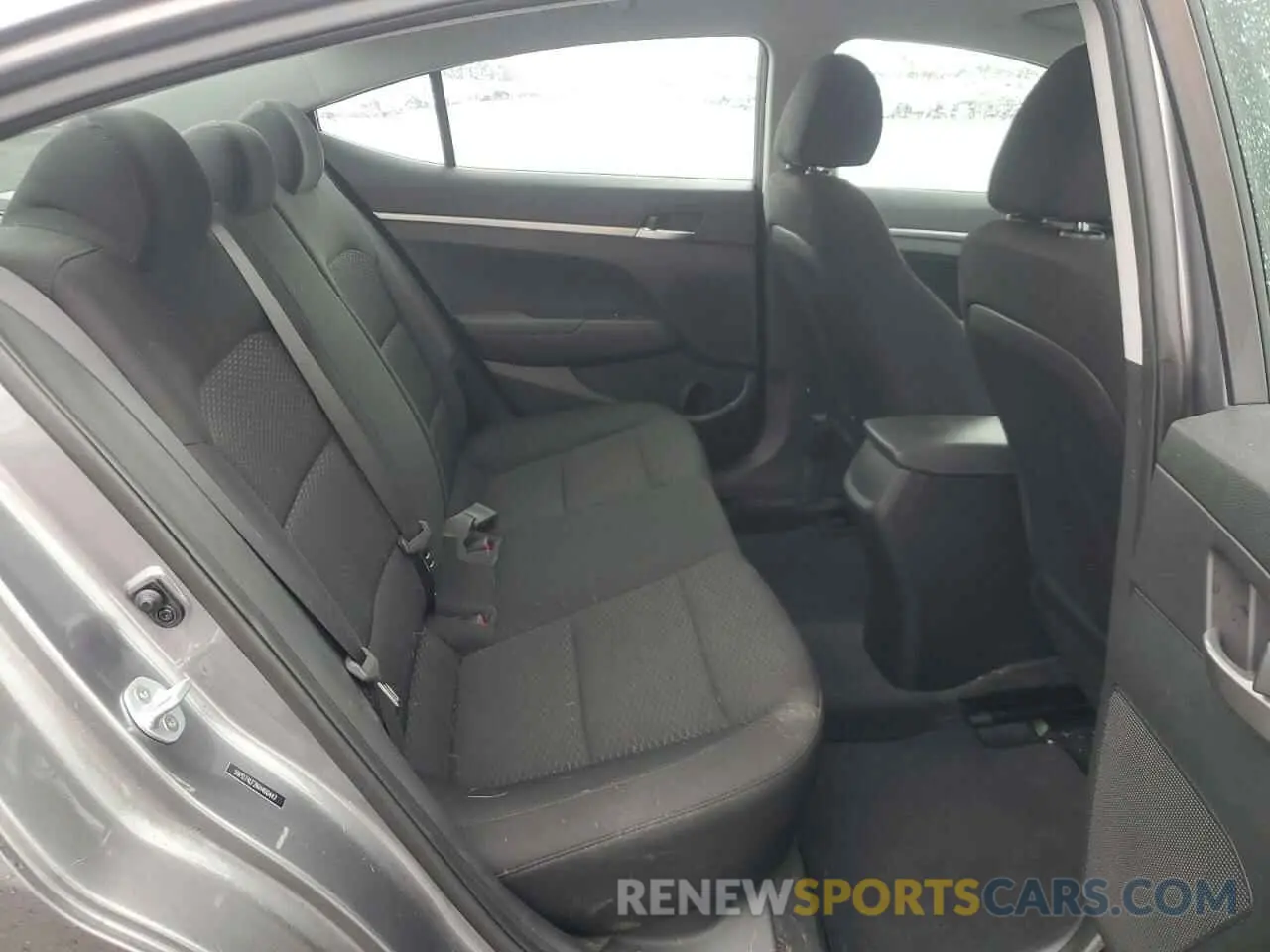 10 fotografías del automóvil dañado 5NPD74LF2KH460447 HYUNDAI ELANTRA 2019