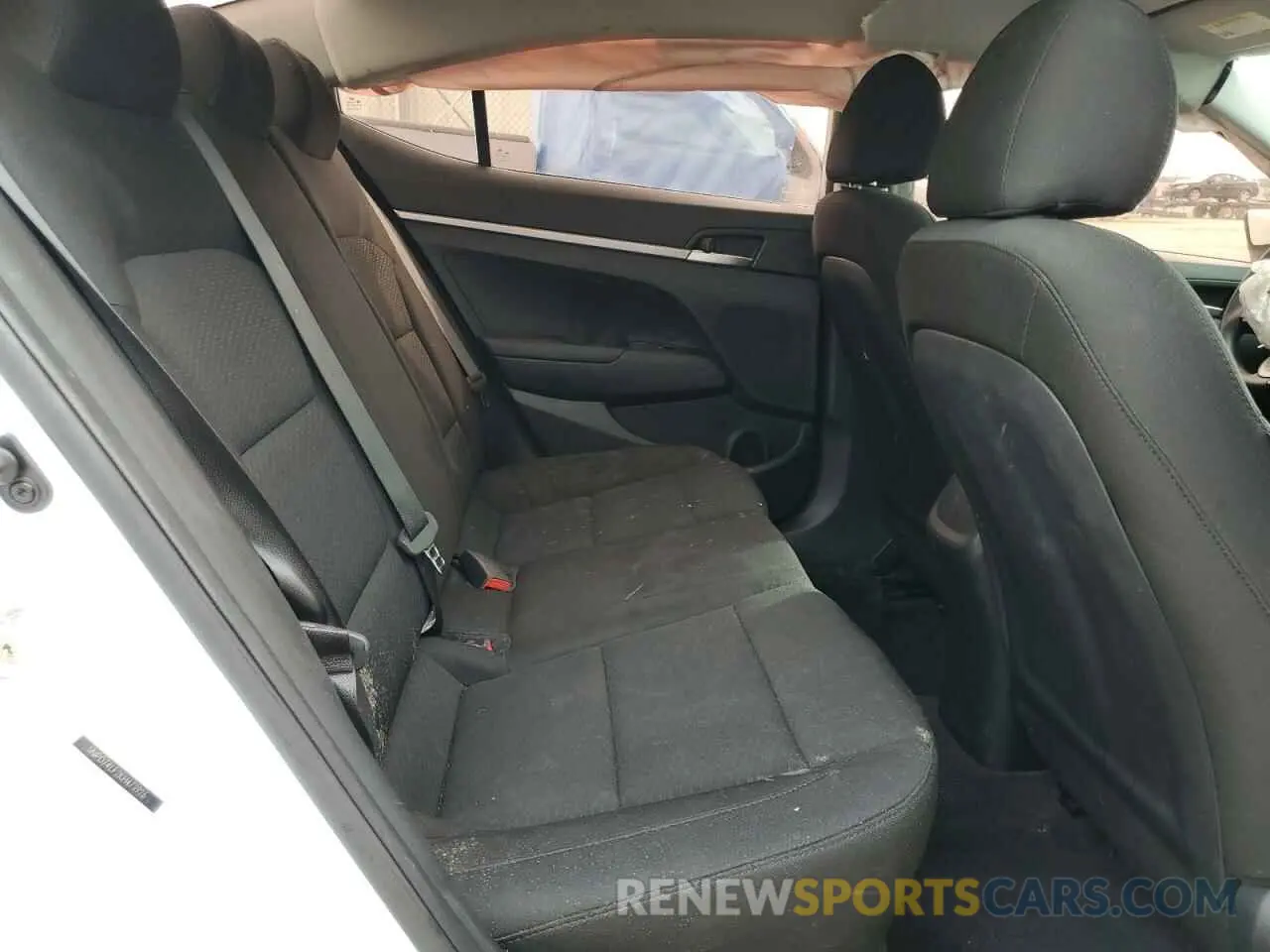10 fotografías del automóvil dañado 5NPD74LF2KH473926 HYUNDAI ELANTRA 2019