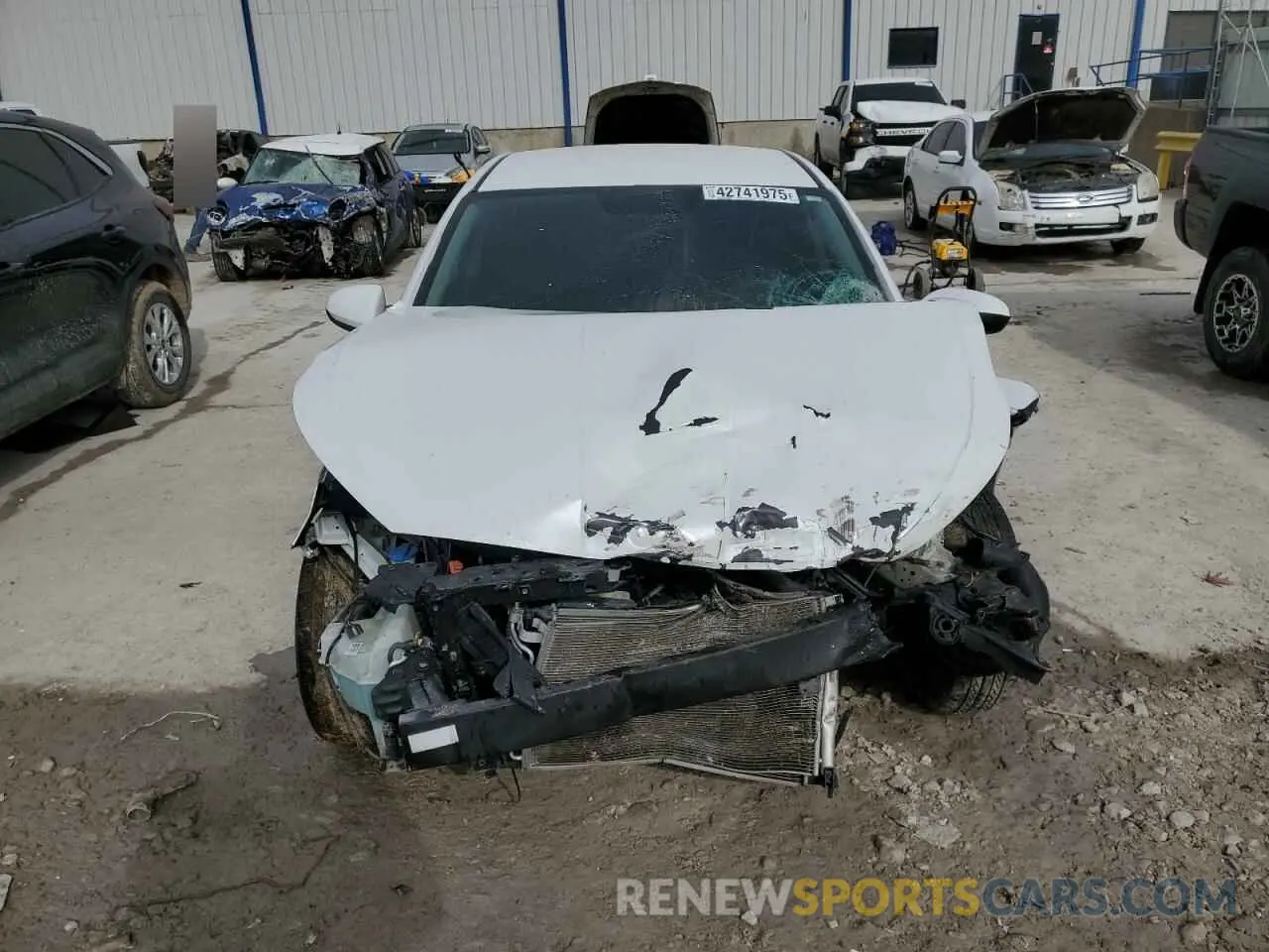 5 fotografías del automóvil dañado 5NPD74LF2KH473926 HYUNDAI ELANTRA 2019