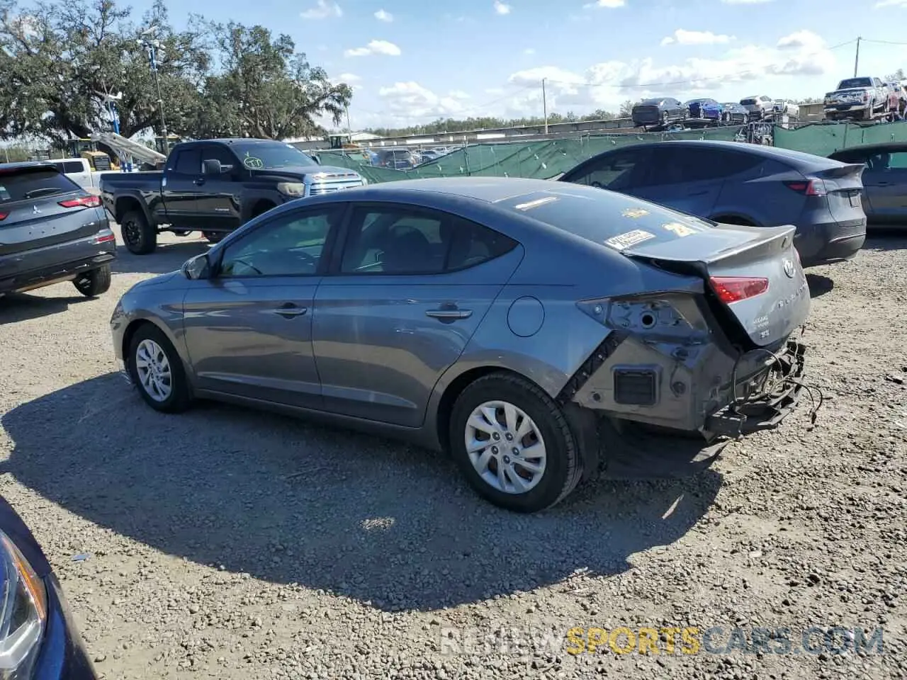 2 fotografías del automóvil dañado 5NPD74LF2KH496669 HYUNDAI ELANTRA 2019