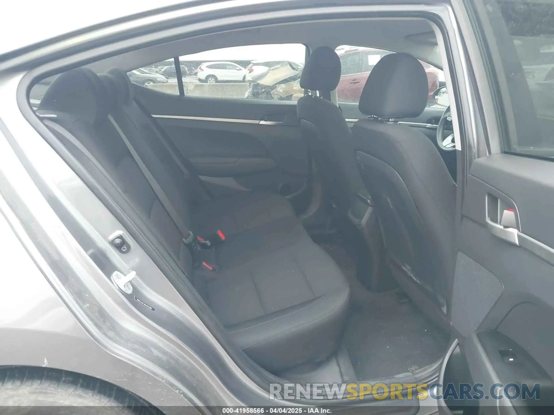 8 fotografías del automóvil dañado 5NPD74LF3KH451188 HYUNDAI ELANTRA 2019