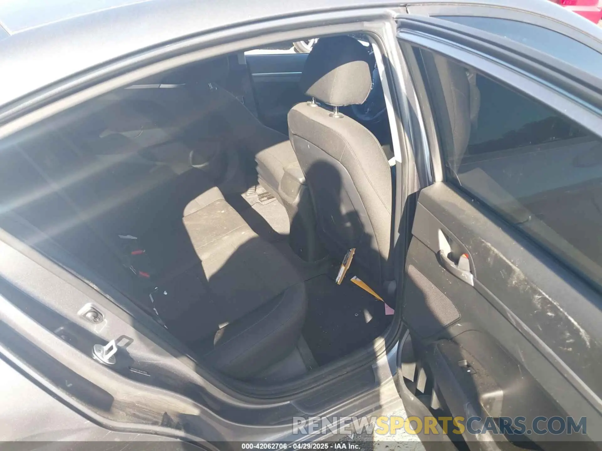 8 fotografías del automóvil dañado 5NPD74LF3KH453524 HYUNDAI ELANTRA 2019