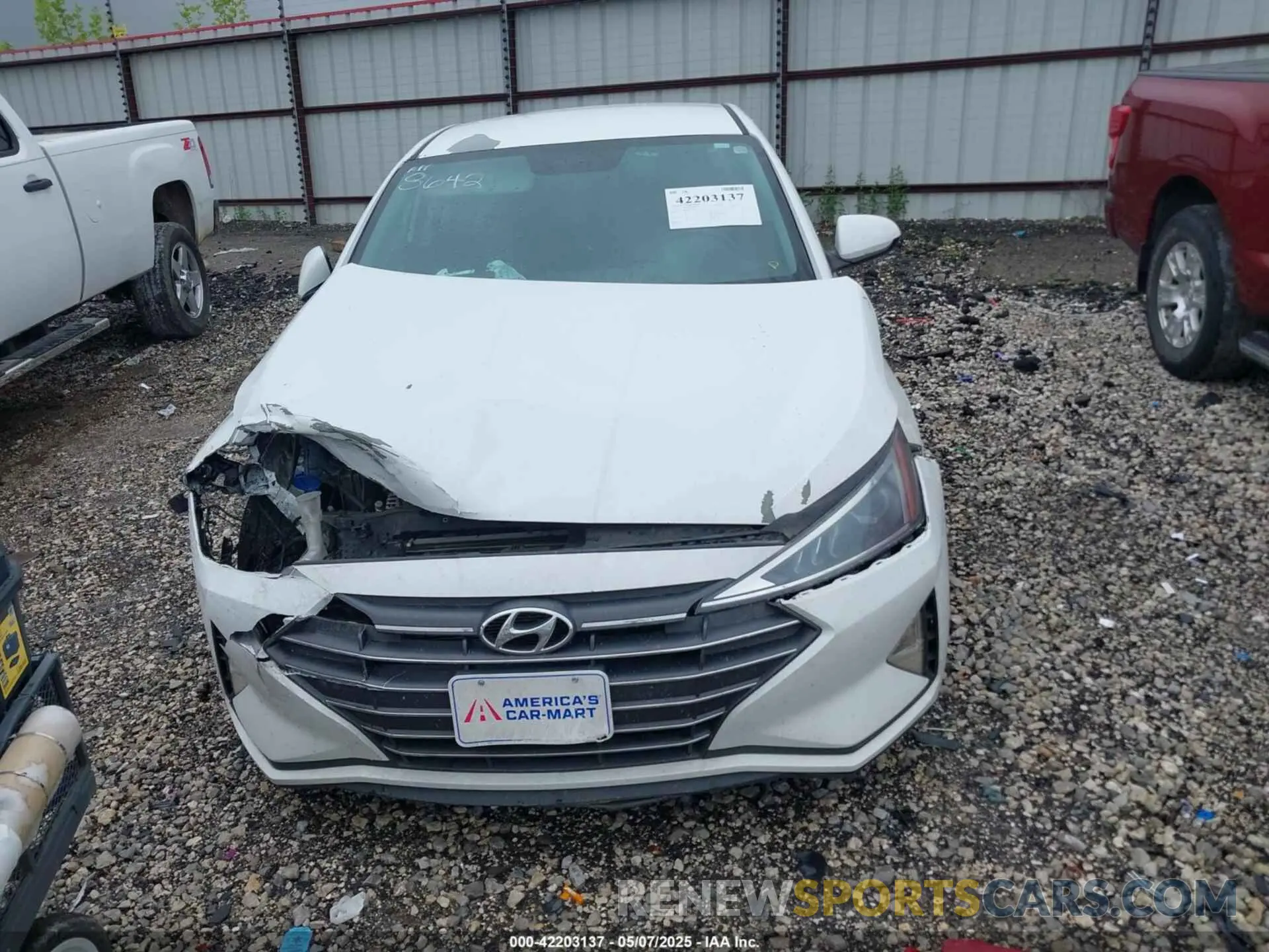 12 fotografías del automóvil dañado 5NPD74LF3KH467486 HYUNDAI ELANTRA 2019