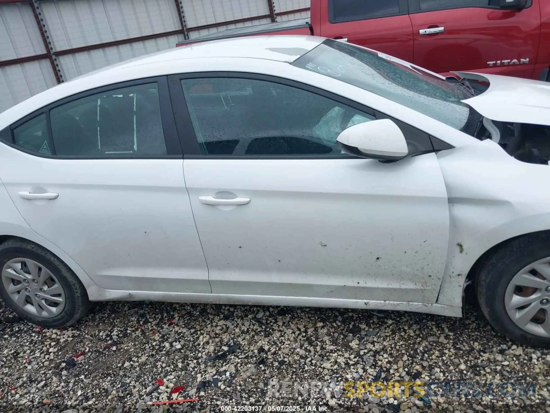 13 fotografías del automóvil dañado 5NPD74LF3KH467486 HYUNDAI ELANTRA 2019