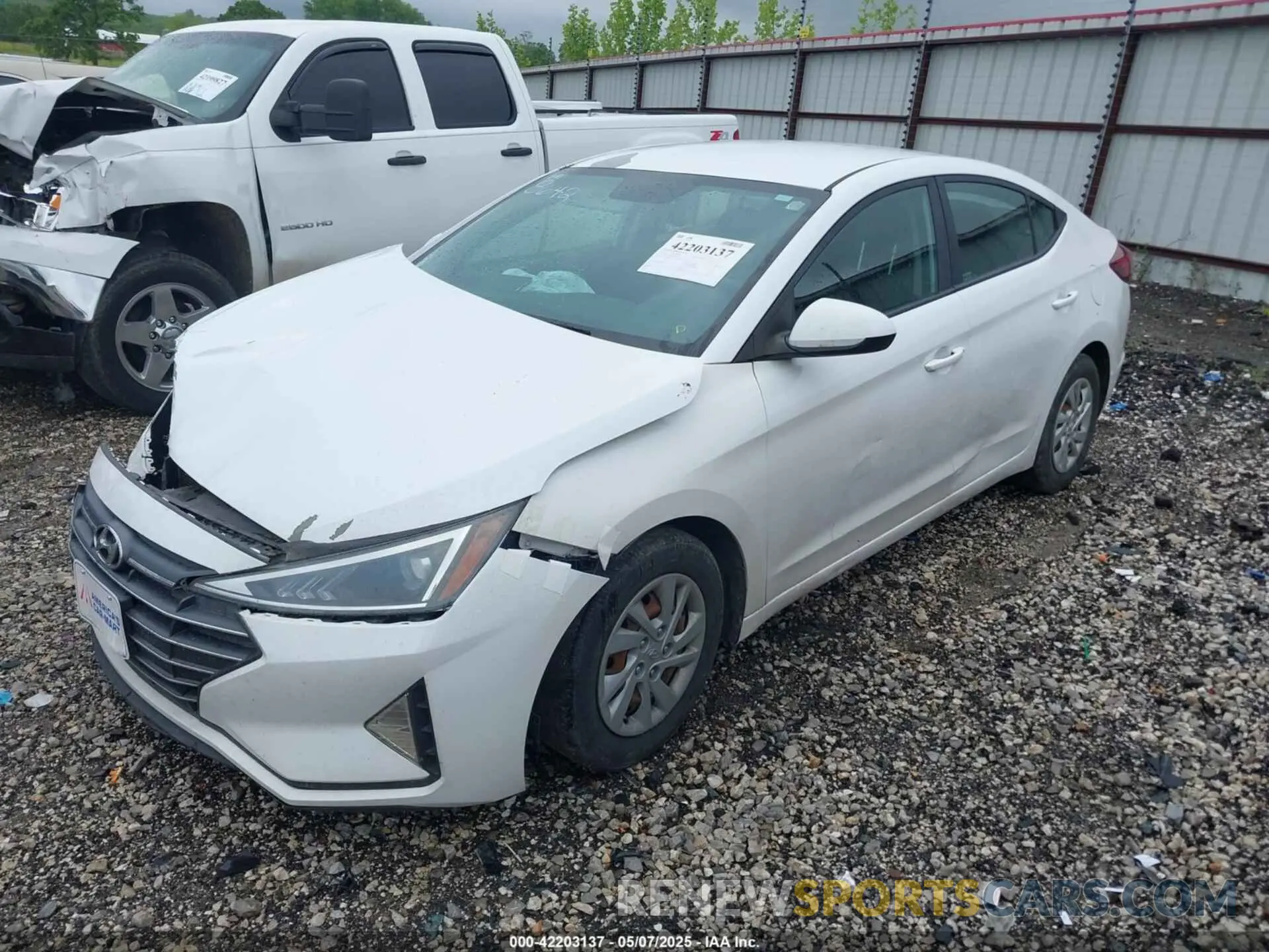 2 fotografías del automóvil dañado 5NPD74LF3KH467486 HYUNDAI ELANTRA 2019