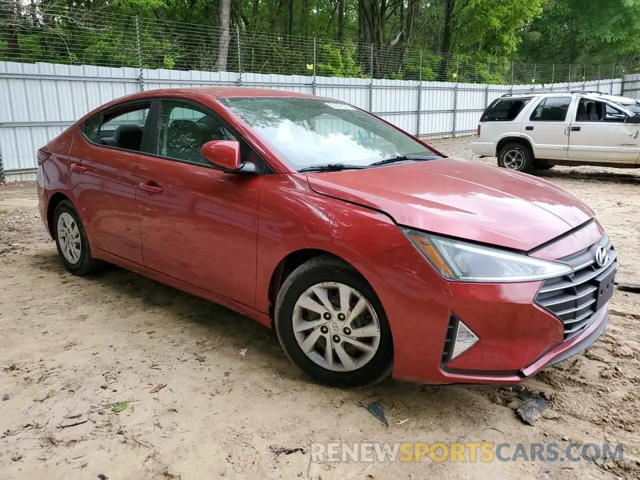 4 fotografías del automóvil dañado 5NPD74LF3KH468203 HYUNDAI ELANTRA 2019