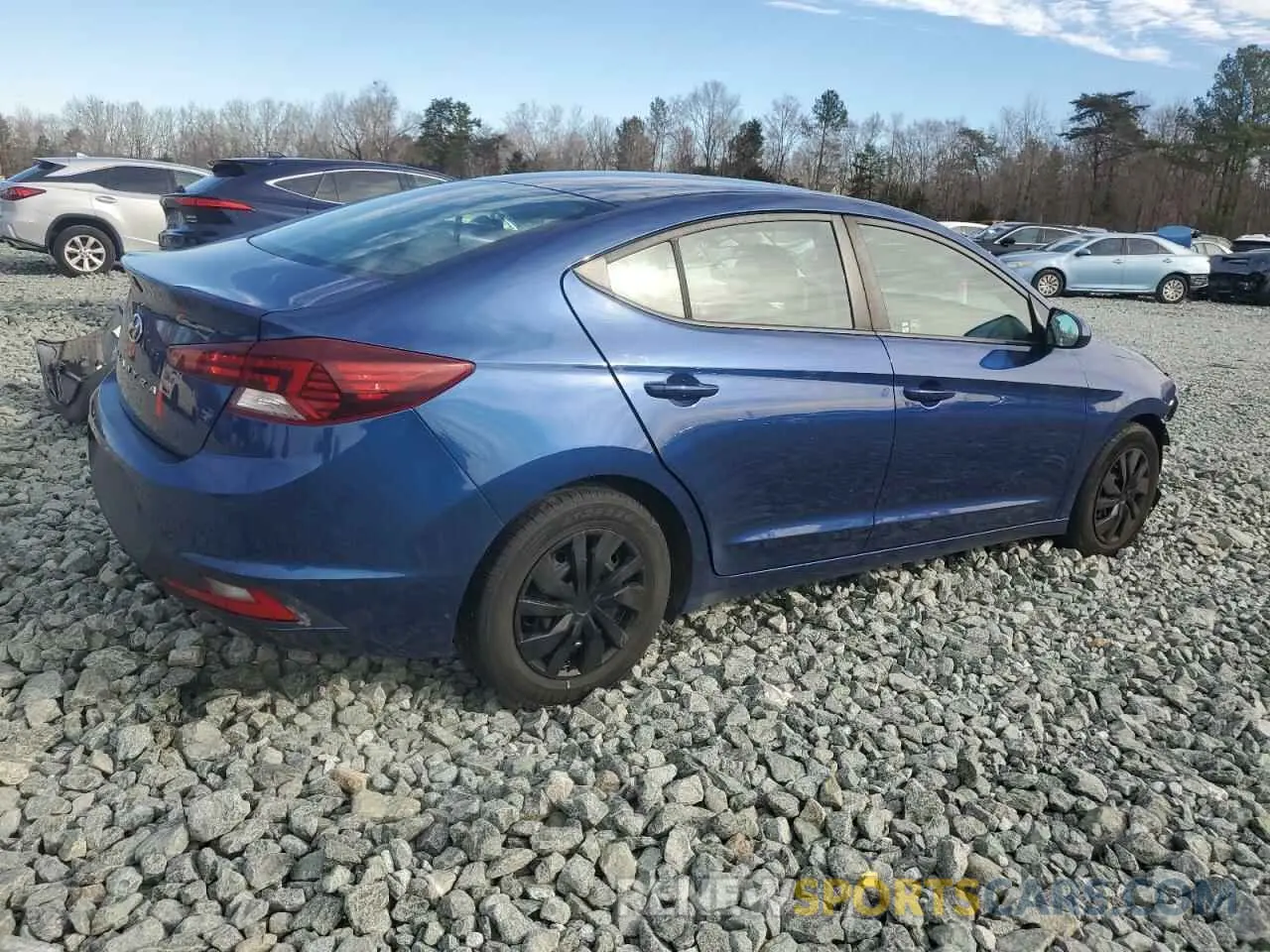 3 fotografías del automóvil dañado 5NPD74LF3KH469075 HYUNDAI ELANTRA 2019
