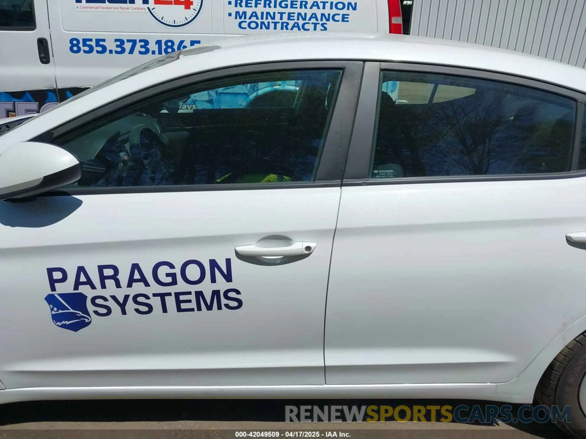 14 fotografías del automóvil dañado 5NPD74LF3KH487348 HYUNDAI ELANTRA 2019