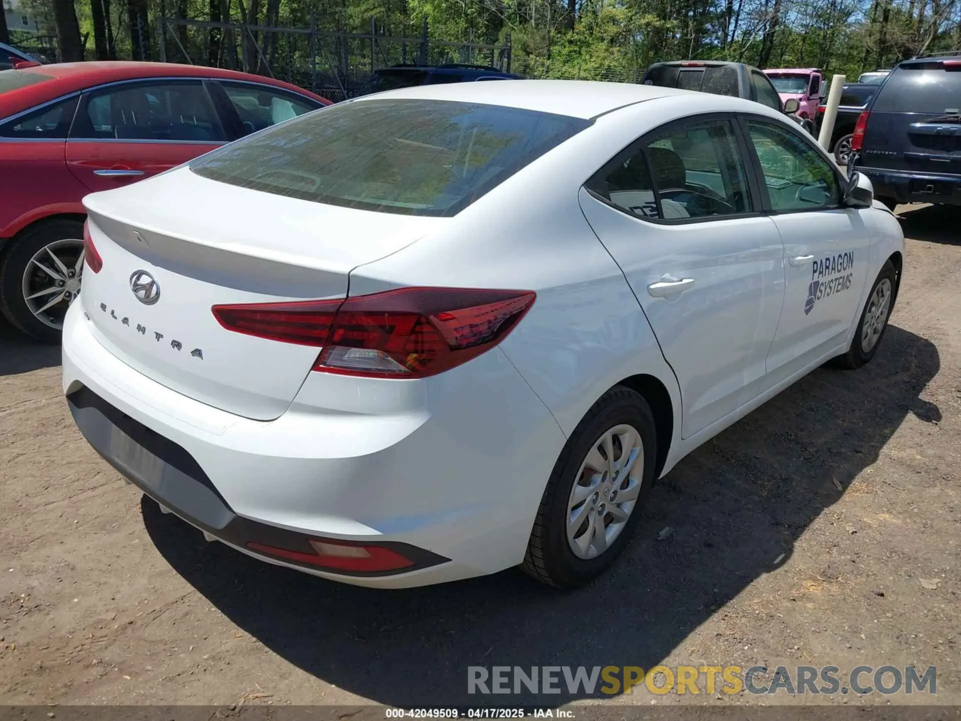 4 fotografías del automóvil dañado 5NPD74LF3KH487348 HYUNDAI ELANTRA 2019
