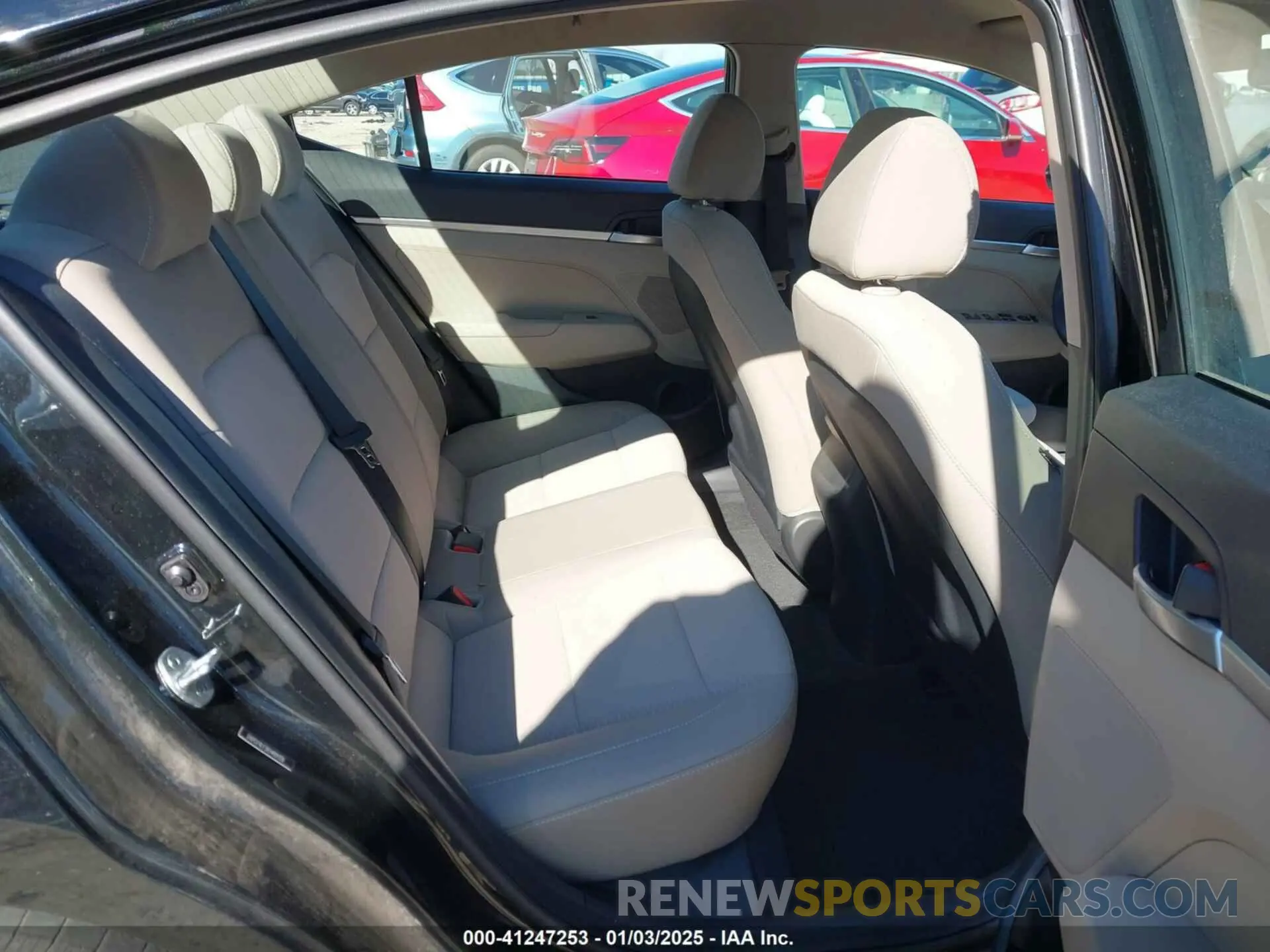 8 fotografías del automóvil dañado 5NPD74LF3KH489326 HYUNDAI ELANTRA 2019