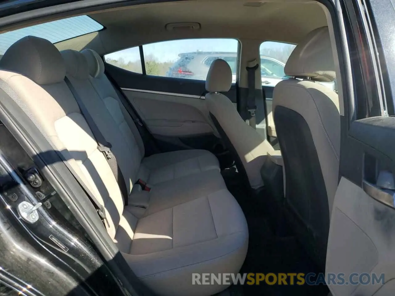 10 fotografías del automóvil dañado 5NPD74LF3KH494591 HYUNDAI ELANTRA 2019
