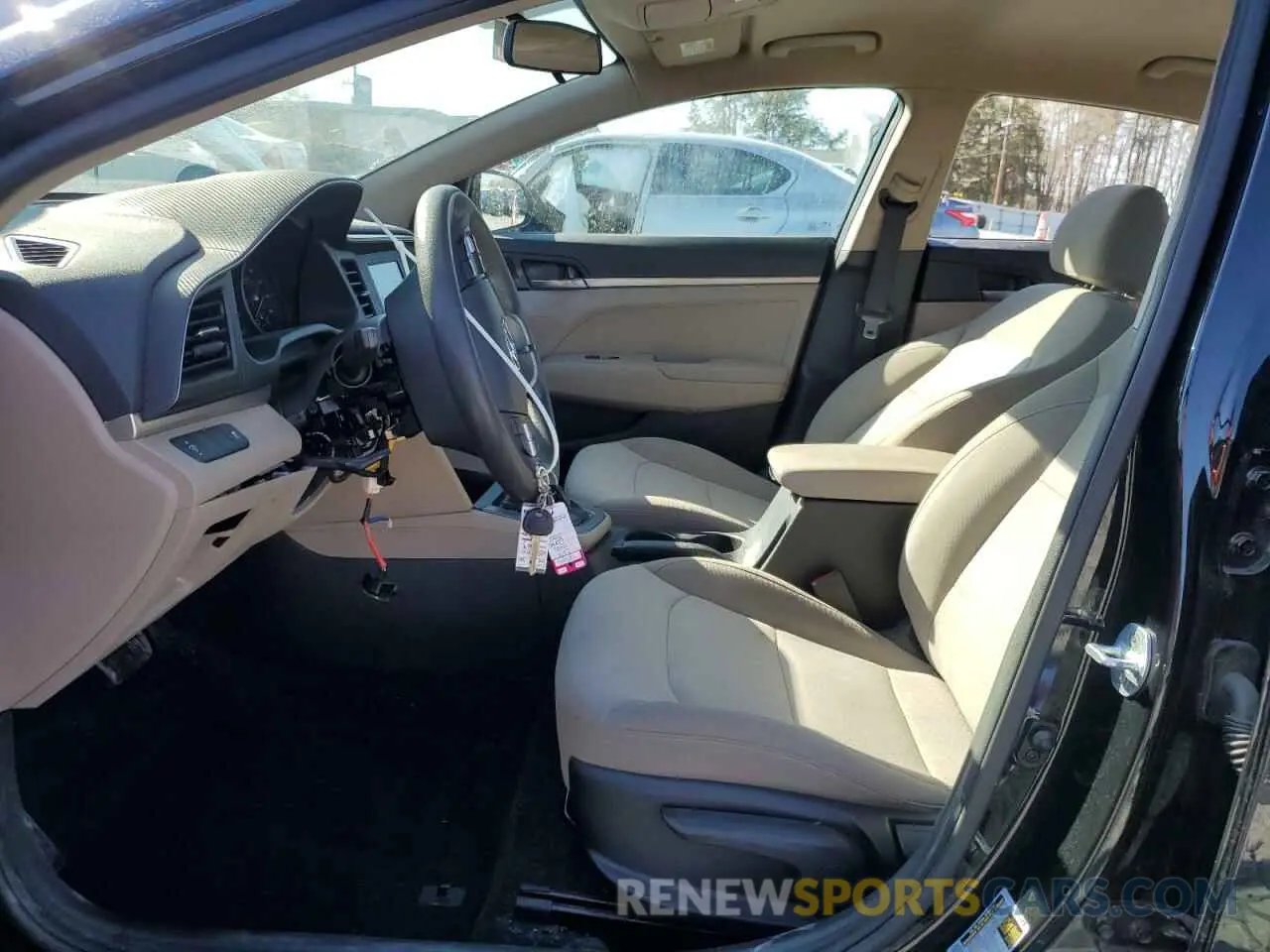 7 fotografías del automóvil dañado 5NPD74LF3KH494591 HYUNDAI ELANTRA 2019