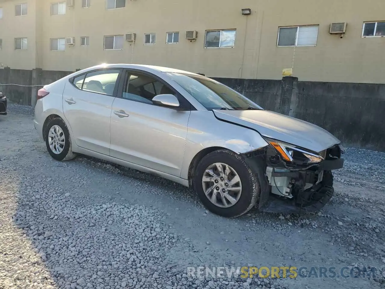 4 fotografías del automóvil dañado 5NPD74LF3KH494798 HYUNDAI ELANTRA 2019