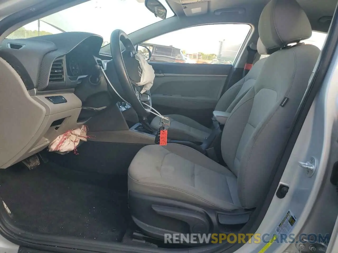 7 fotografías del automóvil dañado 5NPD74LF3KH494798 HYUNDAI ELANTRA 2019