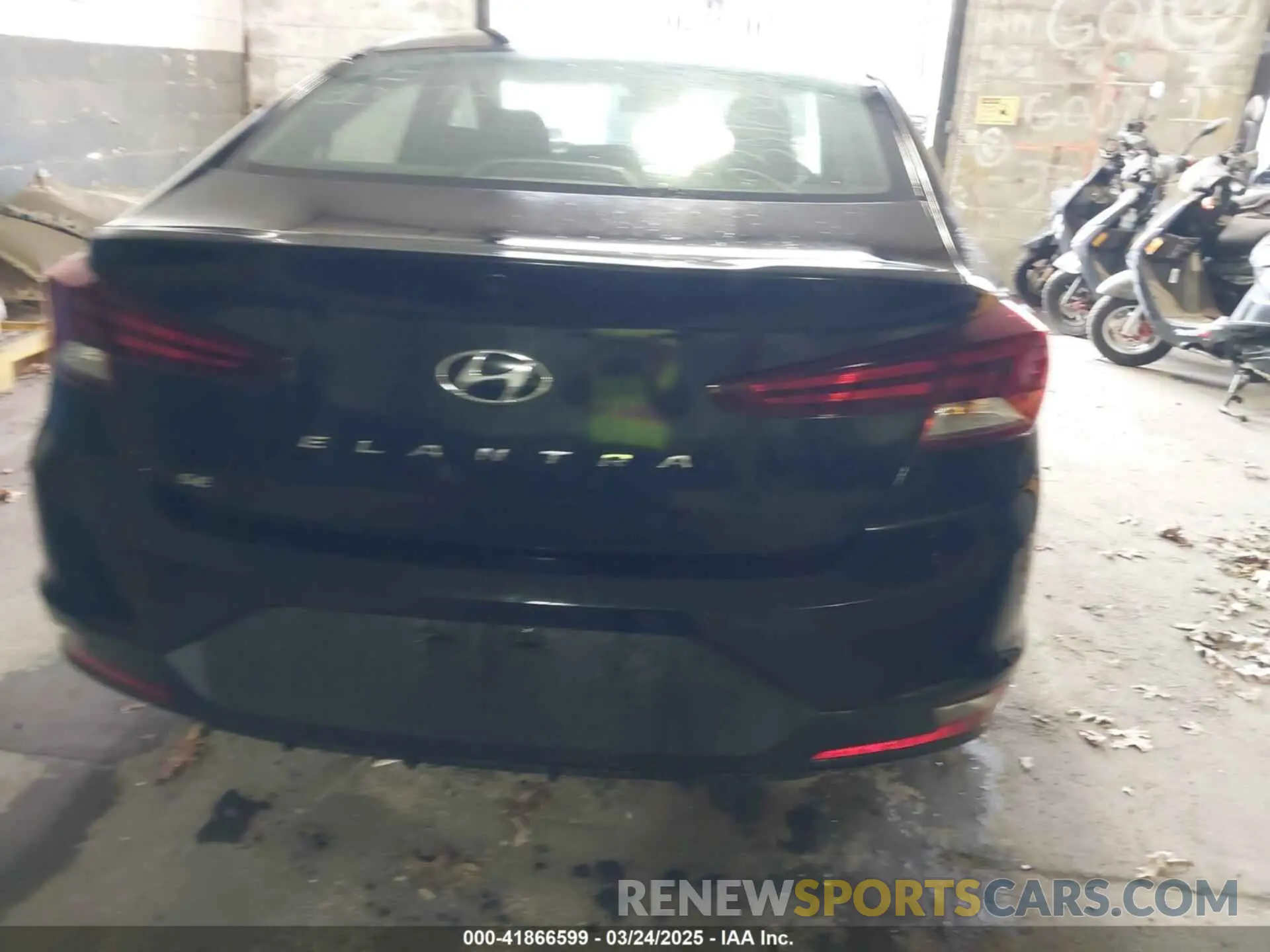 15 fotografías del automóvil dañado 5NPD74LF4KH424811 HYUNDAI ELANTRA 2019