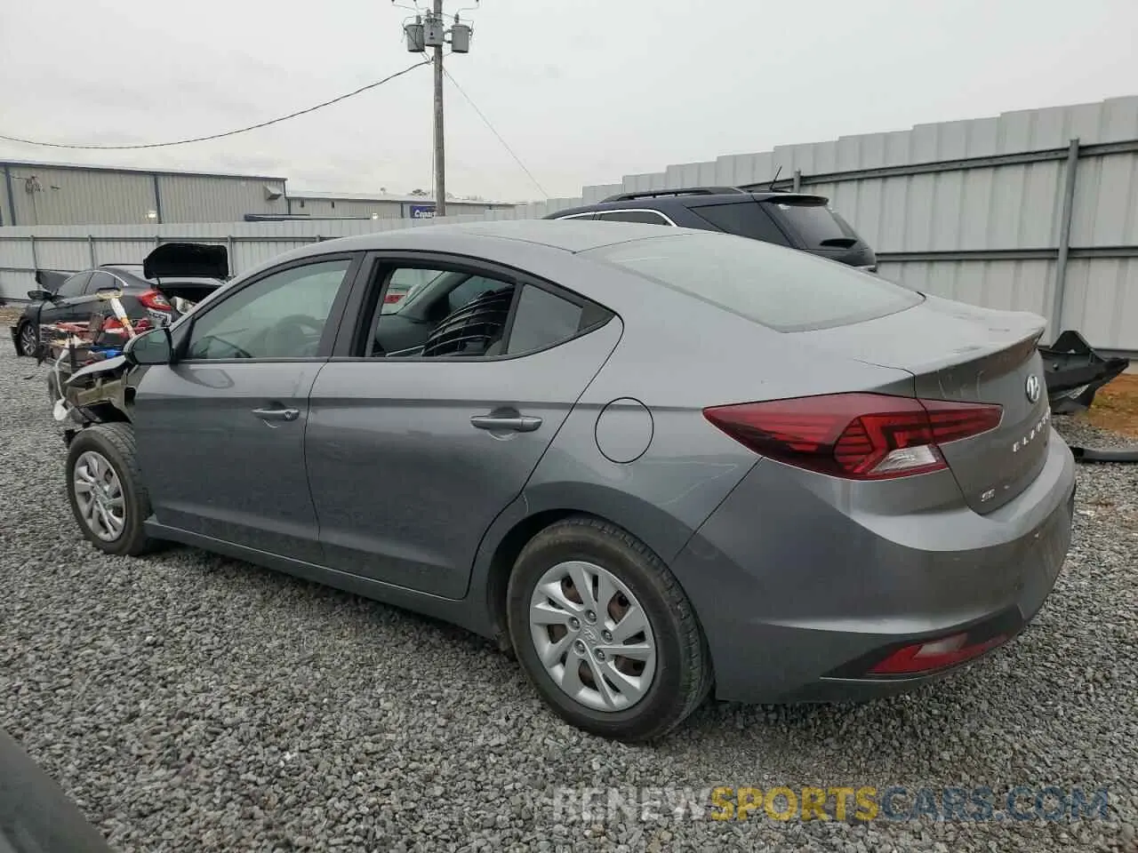 2 fotografías del automóvil dañado 5NPD74LF4KH440250 HYUNDAI ELANTRA 2019