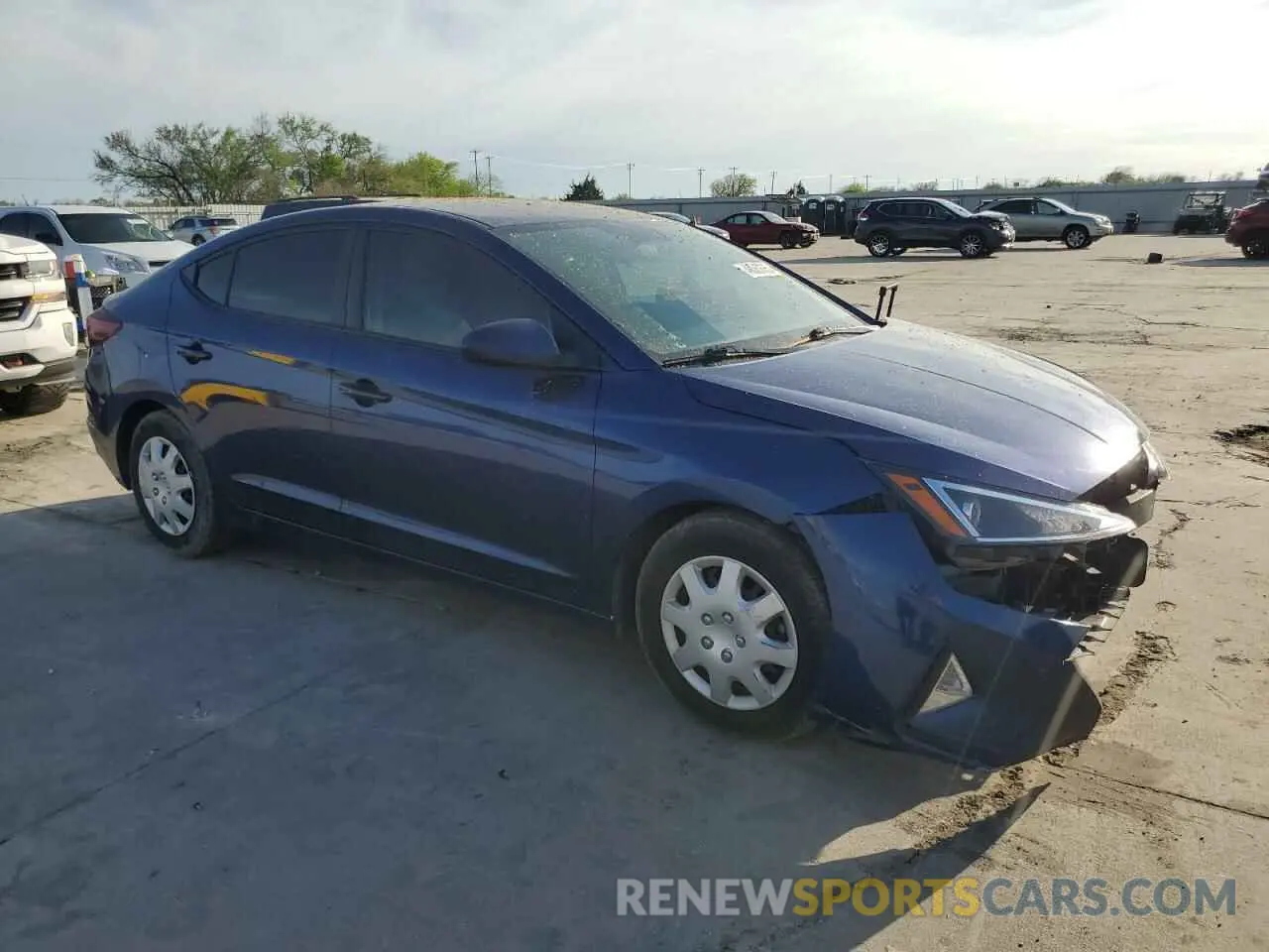 4 fotografías del automóvil dañado 5NPD74LF4KH440734 HYUNDAI ELANTRA 2019