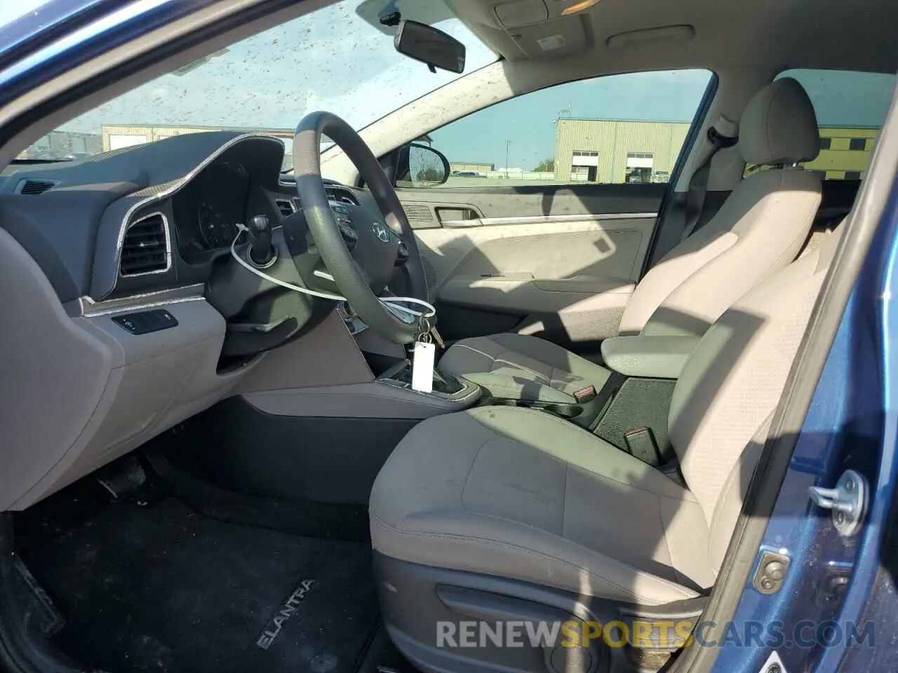 7 fotografías del automóvil dañado 5NPD74LF4KH440734 HYUNDAI ELANTRA 2019