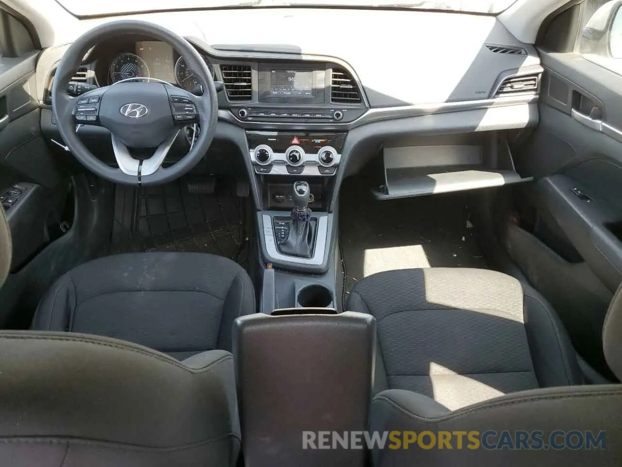 8 fotografías del automóvil dañado 5NPD74LF4KH442001 HYUNDAI ELANTRA 2019